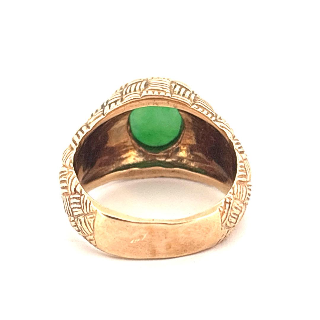 14K Gelbgold Geflochtener Korb Design Grüner Jade Ring im Angebot 1