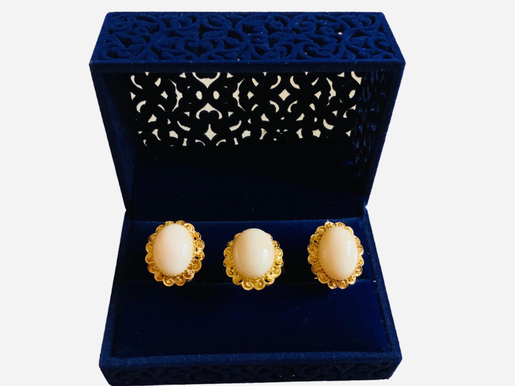 14k Yellow Gold White Coral Set of Pair of Earrings and Ring For Sale 9