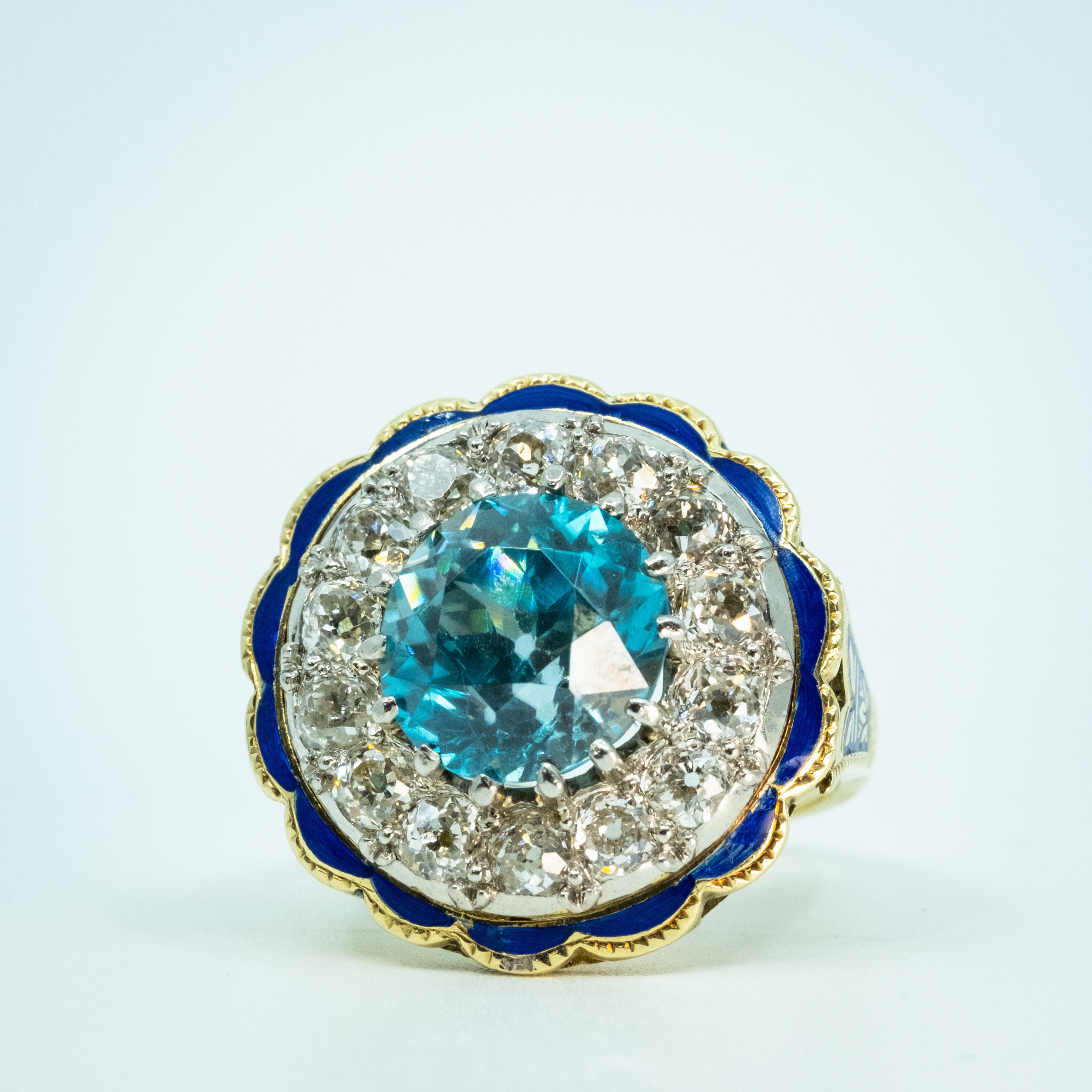 Bague en or jaune 14 carats, émaillée de diamants et de zircon bleu certifié GIA en vente 3