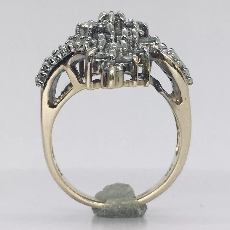 Taille ronde Bague en or jaune 14 carats avec diamants de 1,6 carat au total, taille 7 en vente