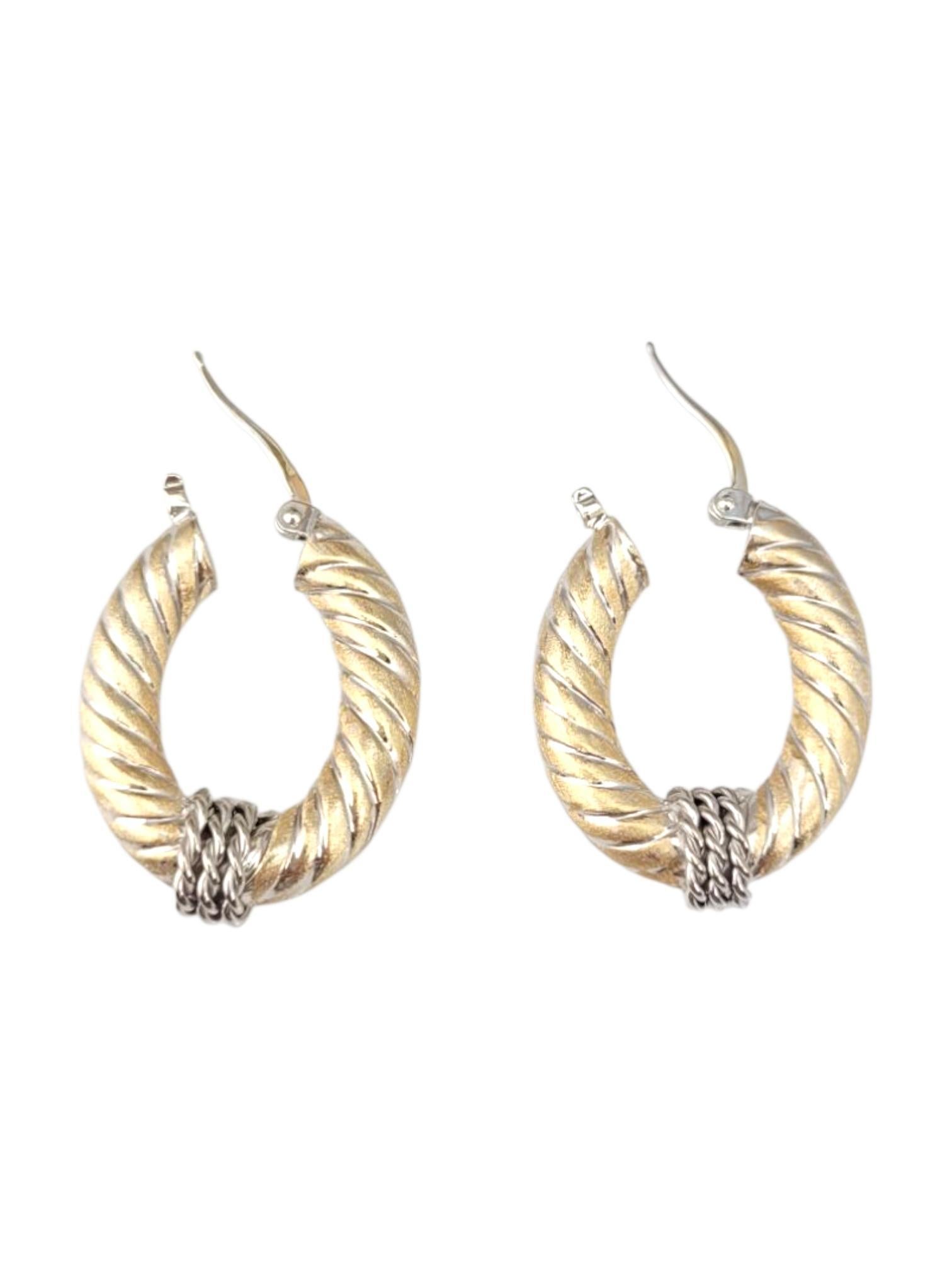 14K Yellow Gold & White Gold Two Tone Oval Cable Hoop Earrings #21745 In Good Condition For Sale In Washington Depot, CT