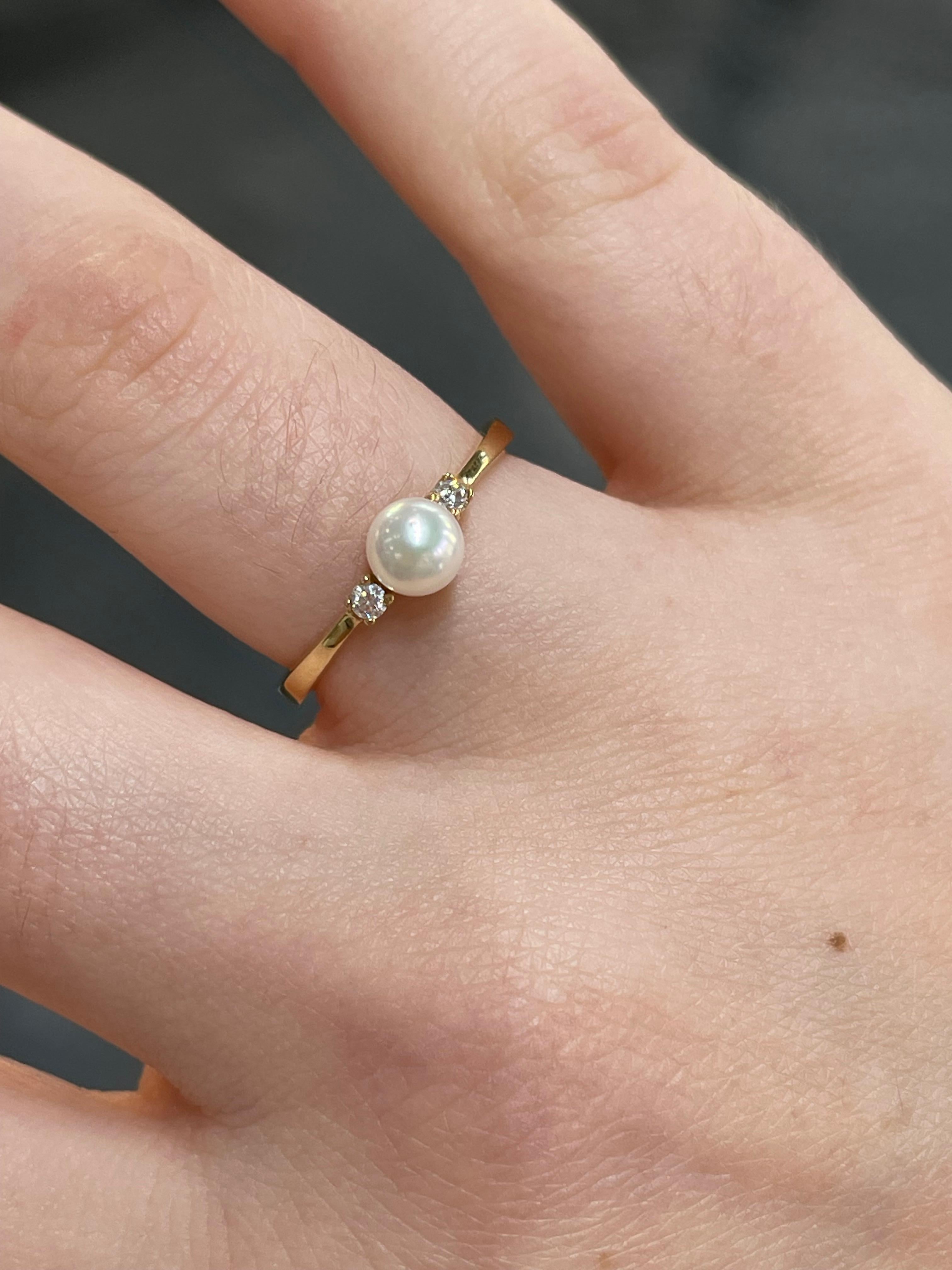 Ring aus 14 Karat Gelbgold mit weißer Perle und Diamant  im Zustand „Hervorragend“ im Angebot in Stuart, FL