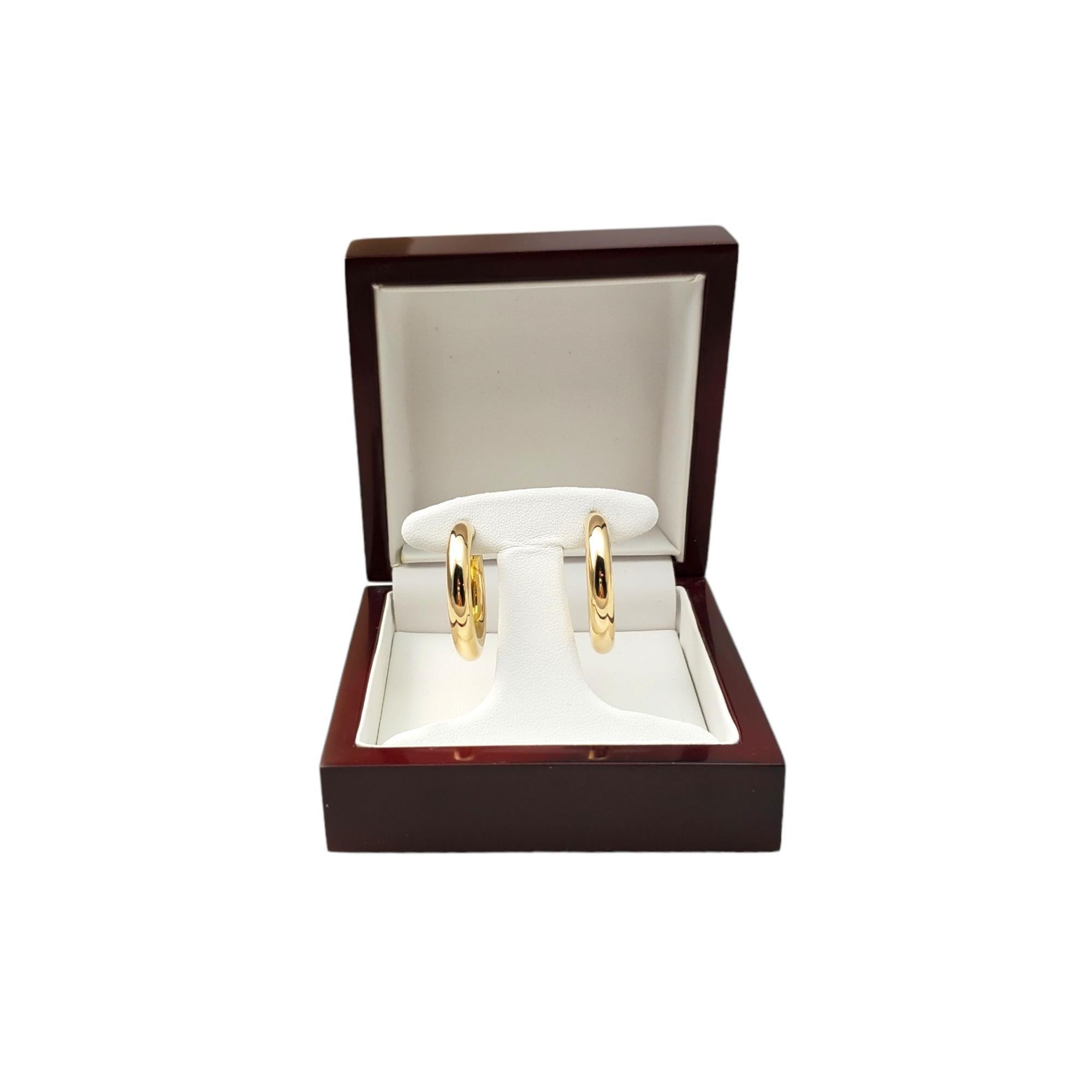 14K Yellow Gold Wide Hoop Earrings #17019 For Sale 5