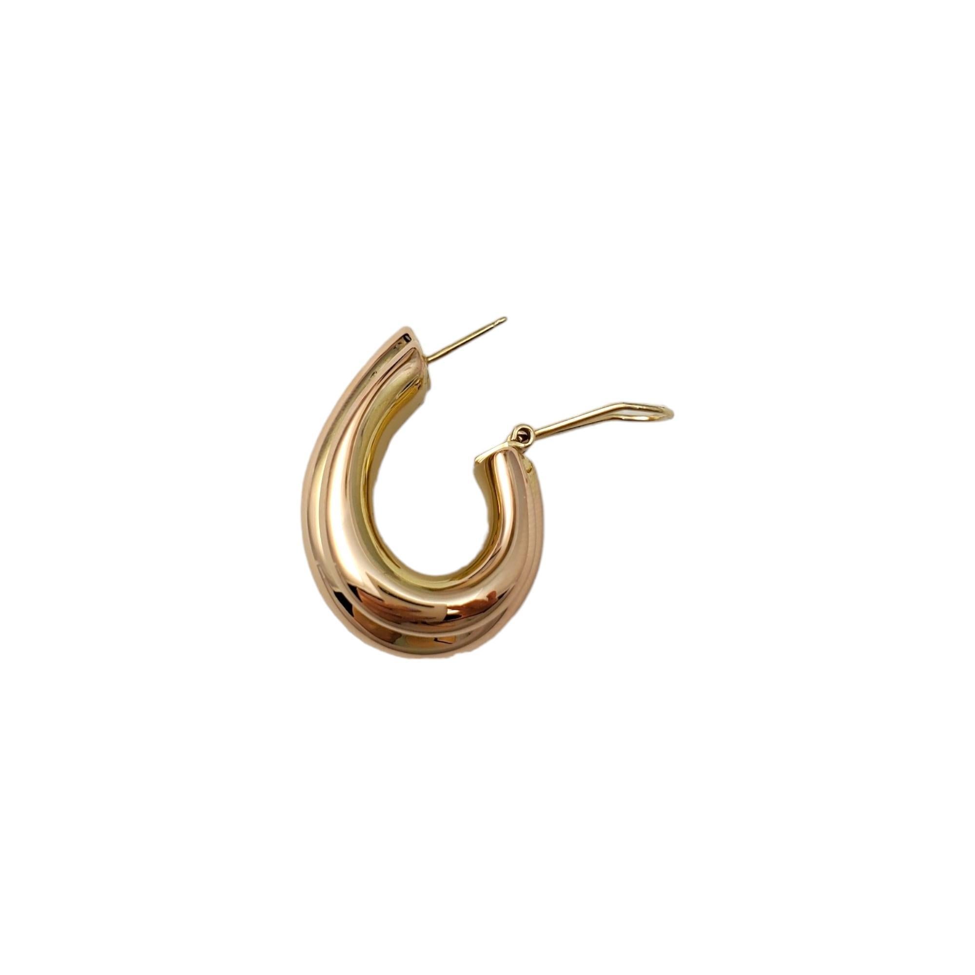 14K Yellow Gold Wide Ribbed Hoop Earrings #16665 For Sale 2