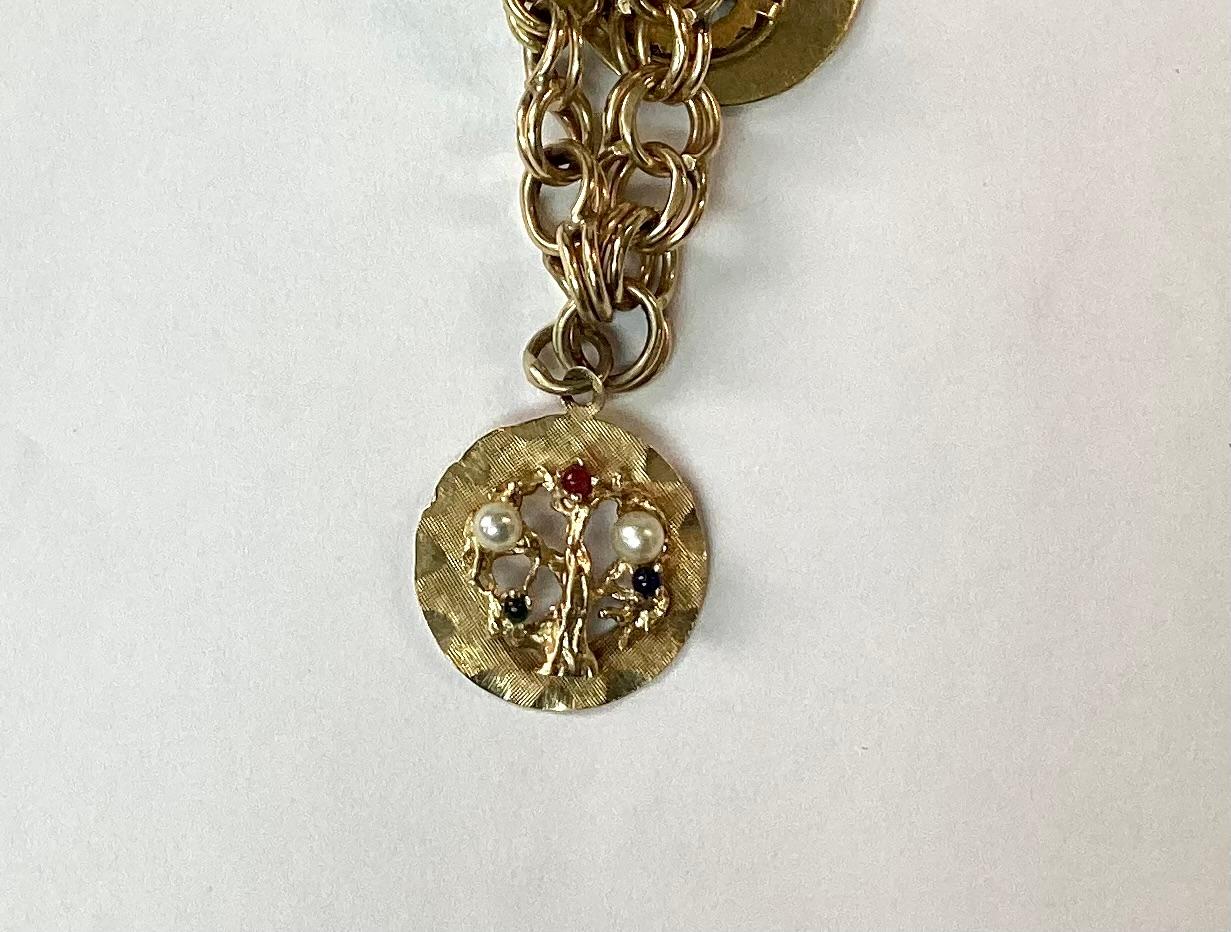 14k Yellow Gold Women’s Vintage Charm Bracelet In Good Condition For Sale In Bradenton, FL