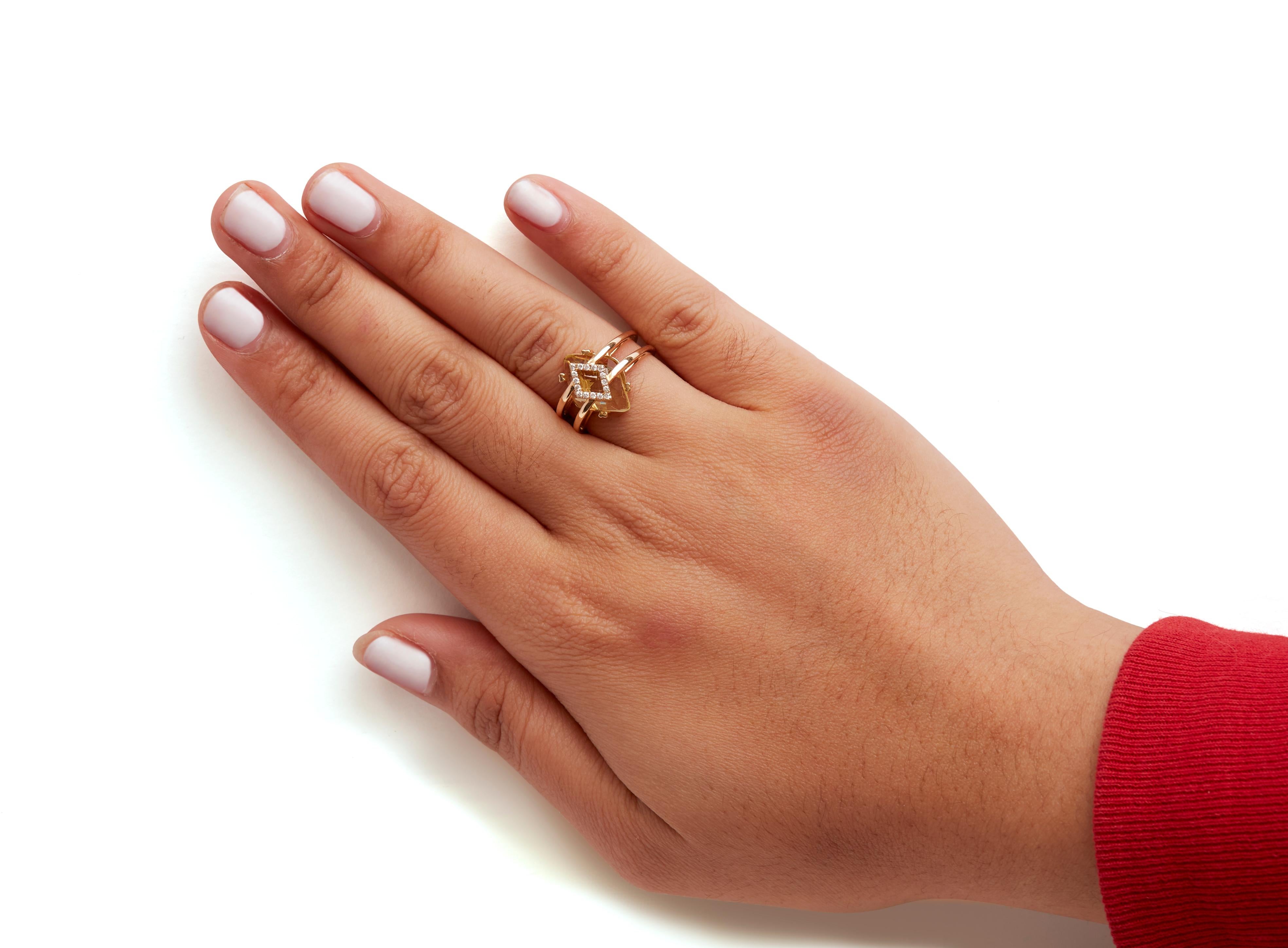 14K Yellow Gold Yellow Topaz and Diamond Accent Statement Cocktail Ring In New Condition For Sale In New York, NY