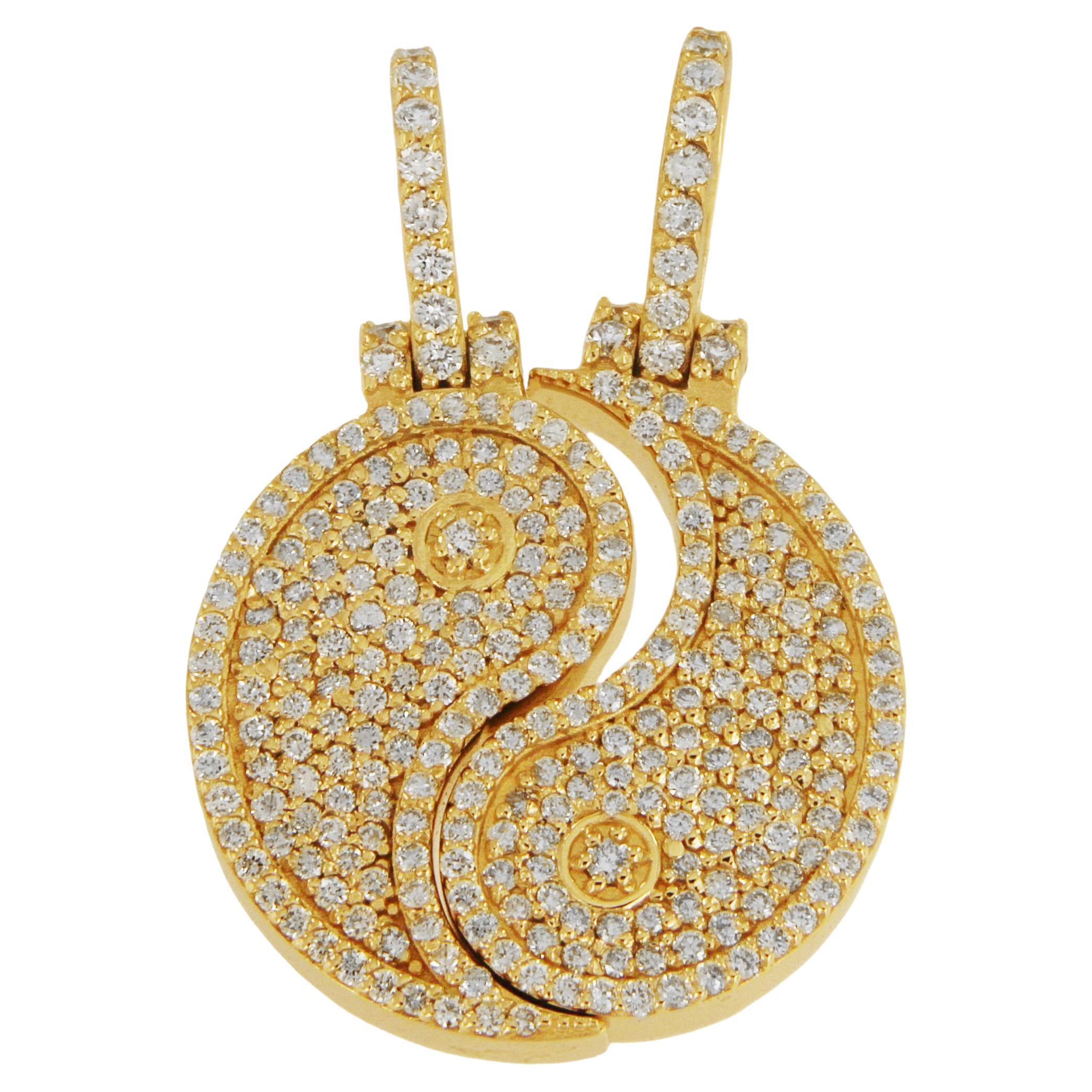 14k Yellow Gold Yin Yang Charm with Diamonds For Sale