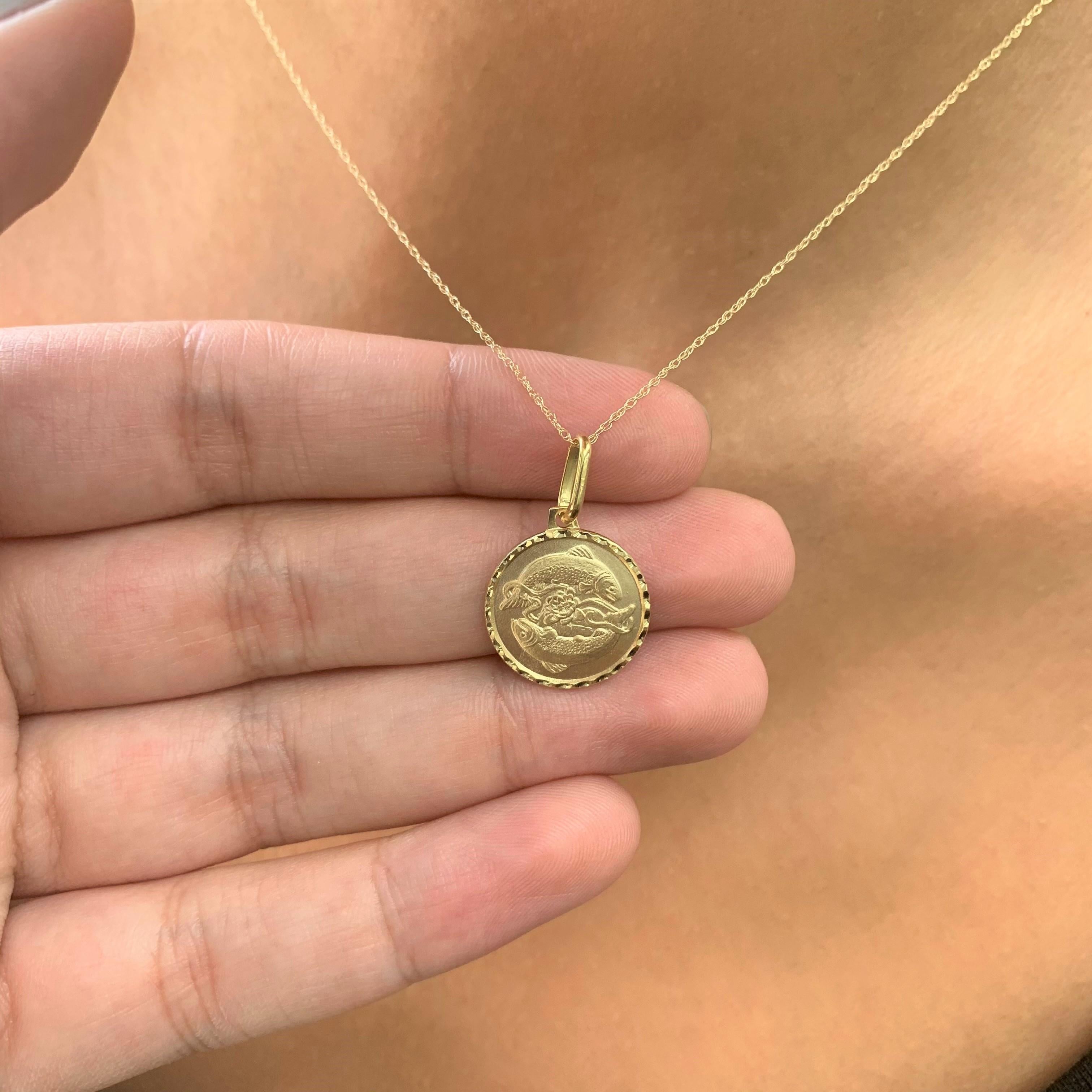 14k Yellow Gold Zodiac Pendant Necklace, Aquarius In New Condition For Sale In Great neck, NY