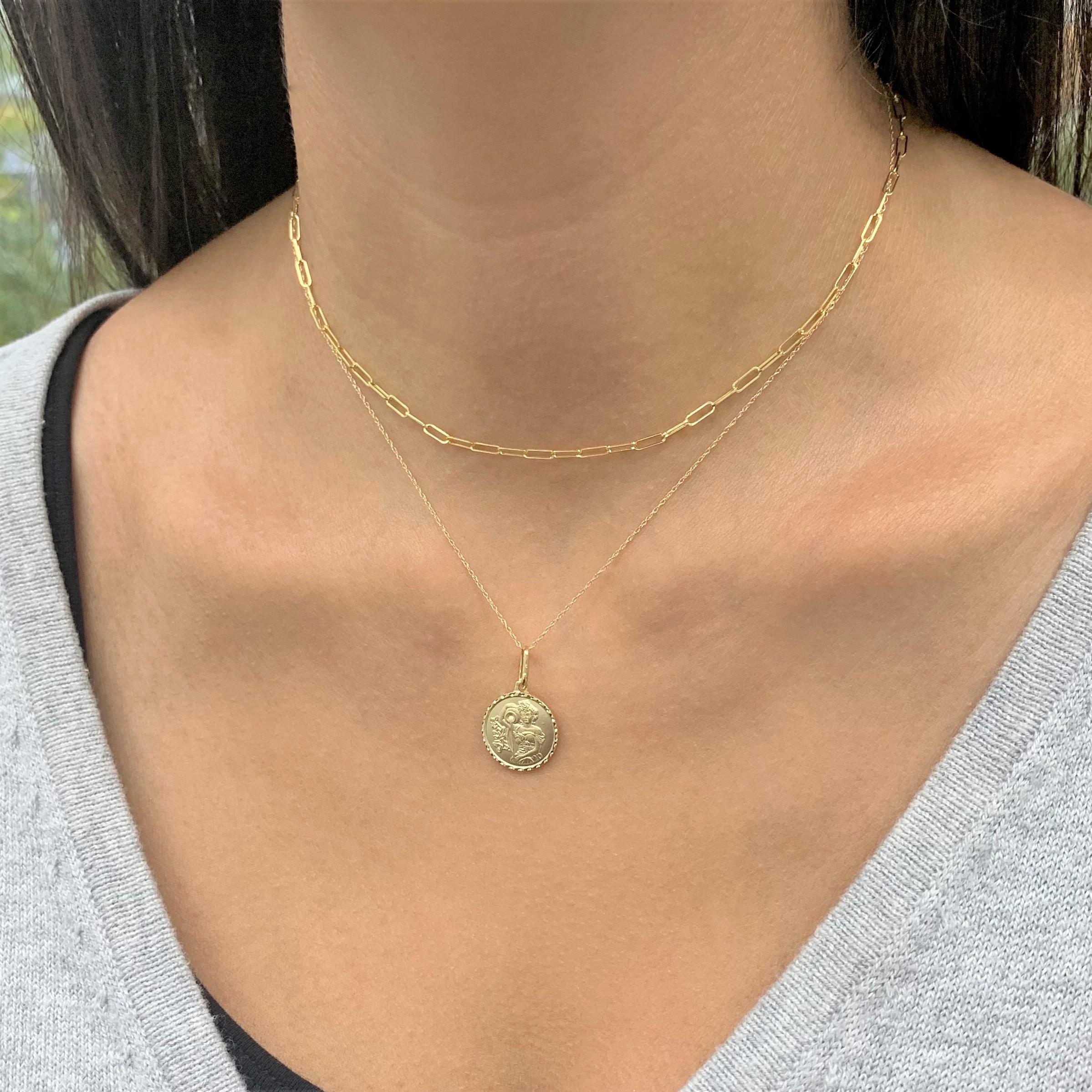 14k Yellow Gold Zodiac Pendant Necklace, Leo In New Condition For Sale In Great neck, NY