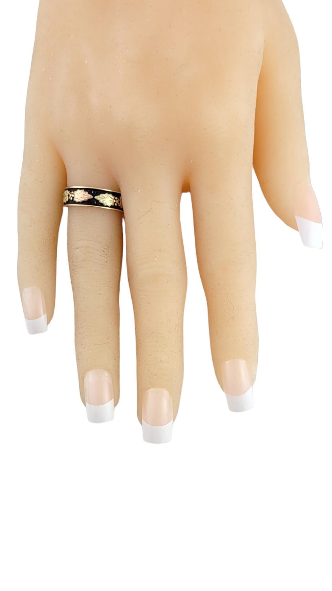 14K Yellow & Rose Gold Band w/ Black Enamel and Leaf Motif Size 8 #16160 2