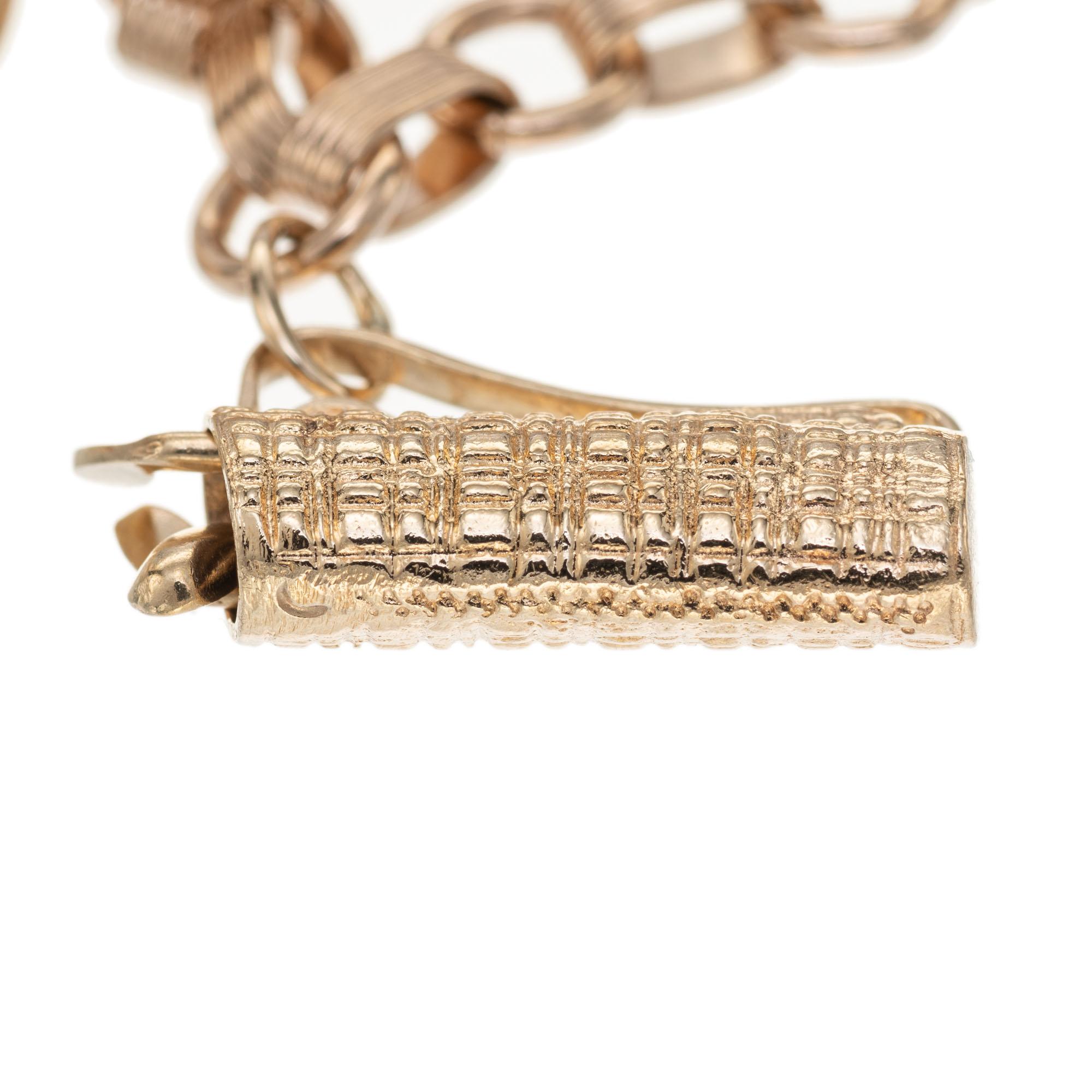 Bracelet à breloques sur le thème du golf en or jaune et rose 14 carats Pour femmes en vente