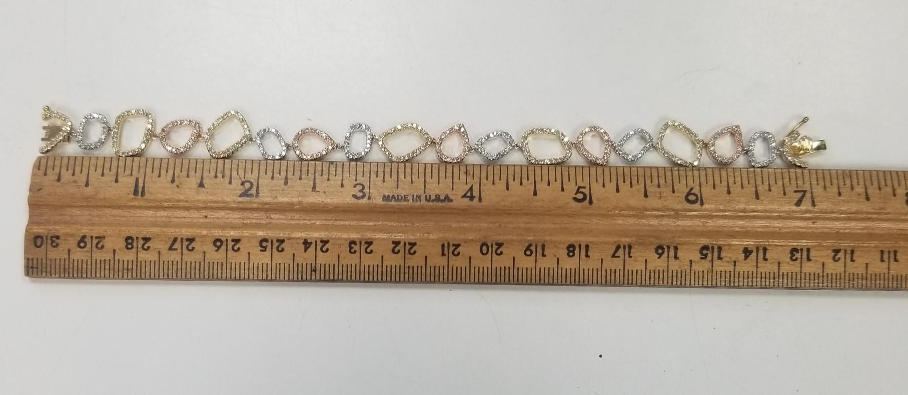 Contemporary 14K Yellow, White and Rose Gold Diamond Tennis Bracelet  diamonds 1.80cts For Sale