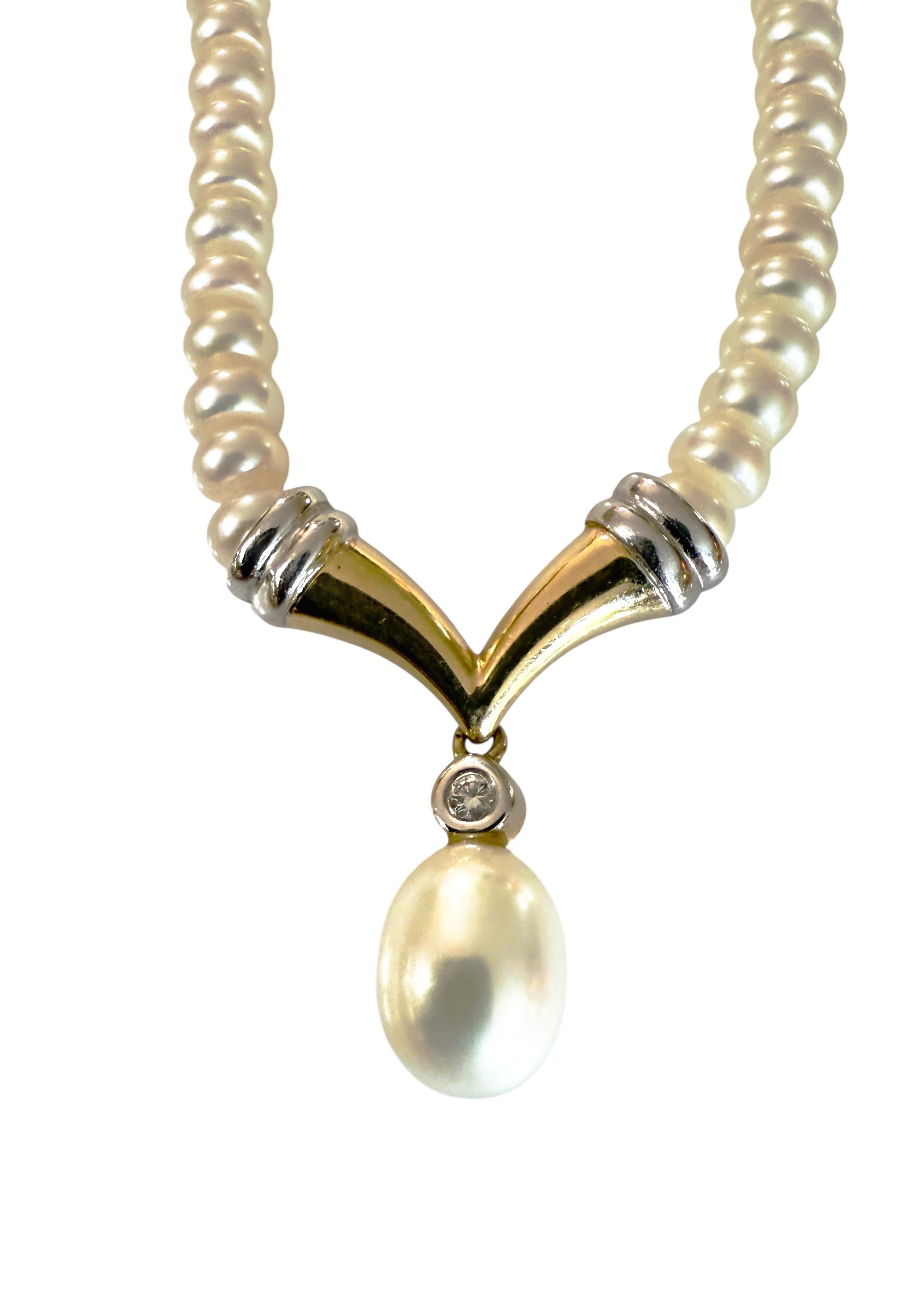 Collier en or jaune et blanc 14k, diamant de 0,04 carat et perle d'eau douce, 16 pouces Pour femmes en vente