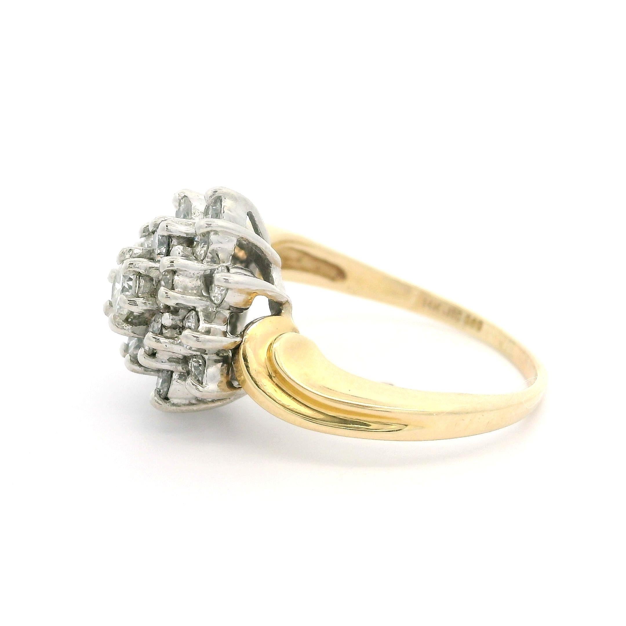 Bague grappe classique en or jaune et blanc 14k 0,80ctw Fiery Diamond en vente 7