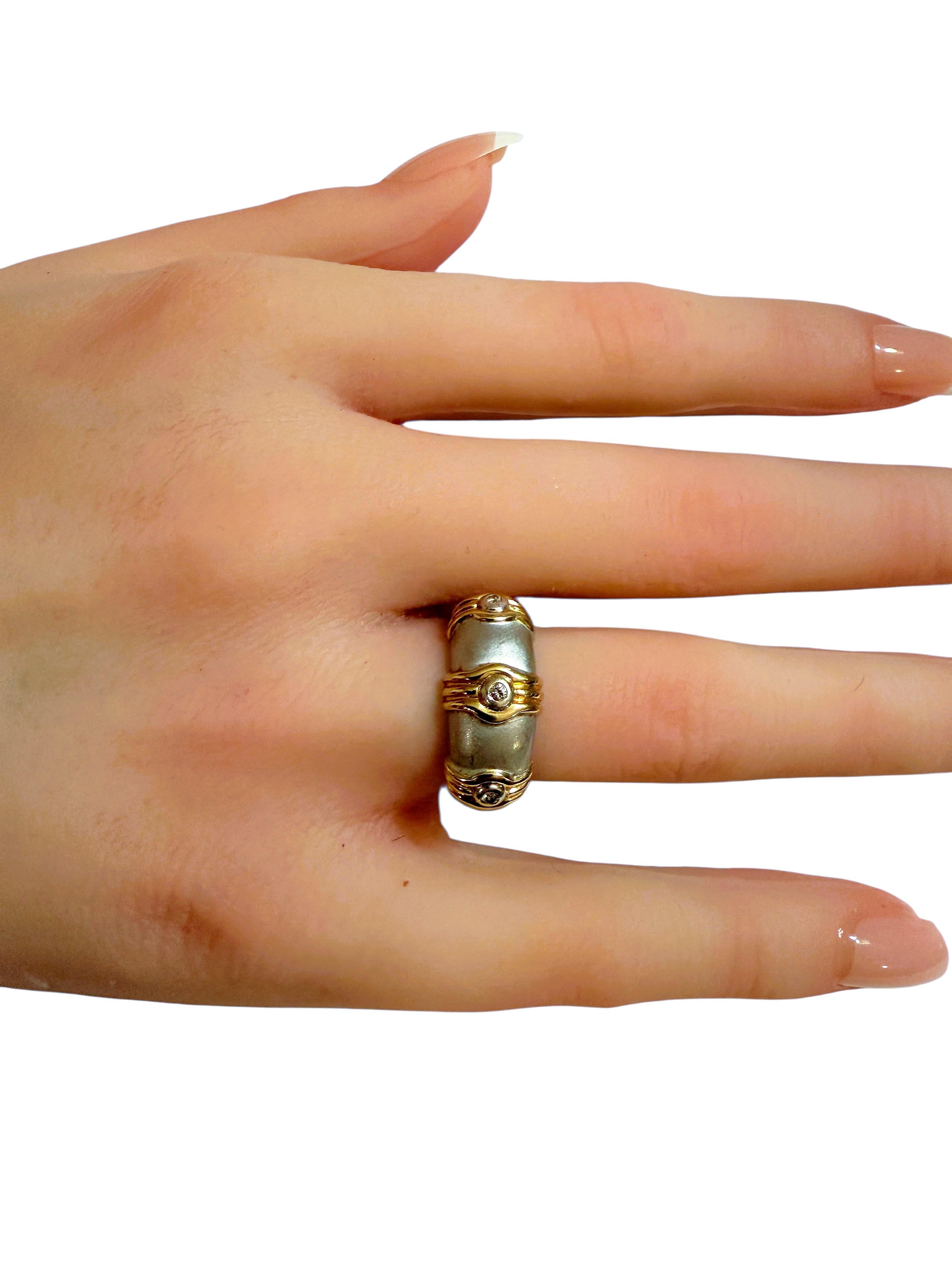 Anello in oro giallo e bianco 14k con diamante da 0,10 carati, misura 6,5 in vendita 3