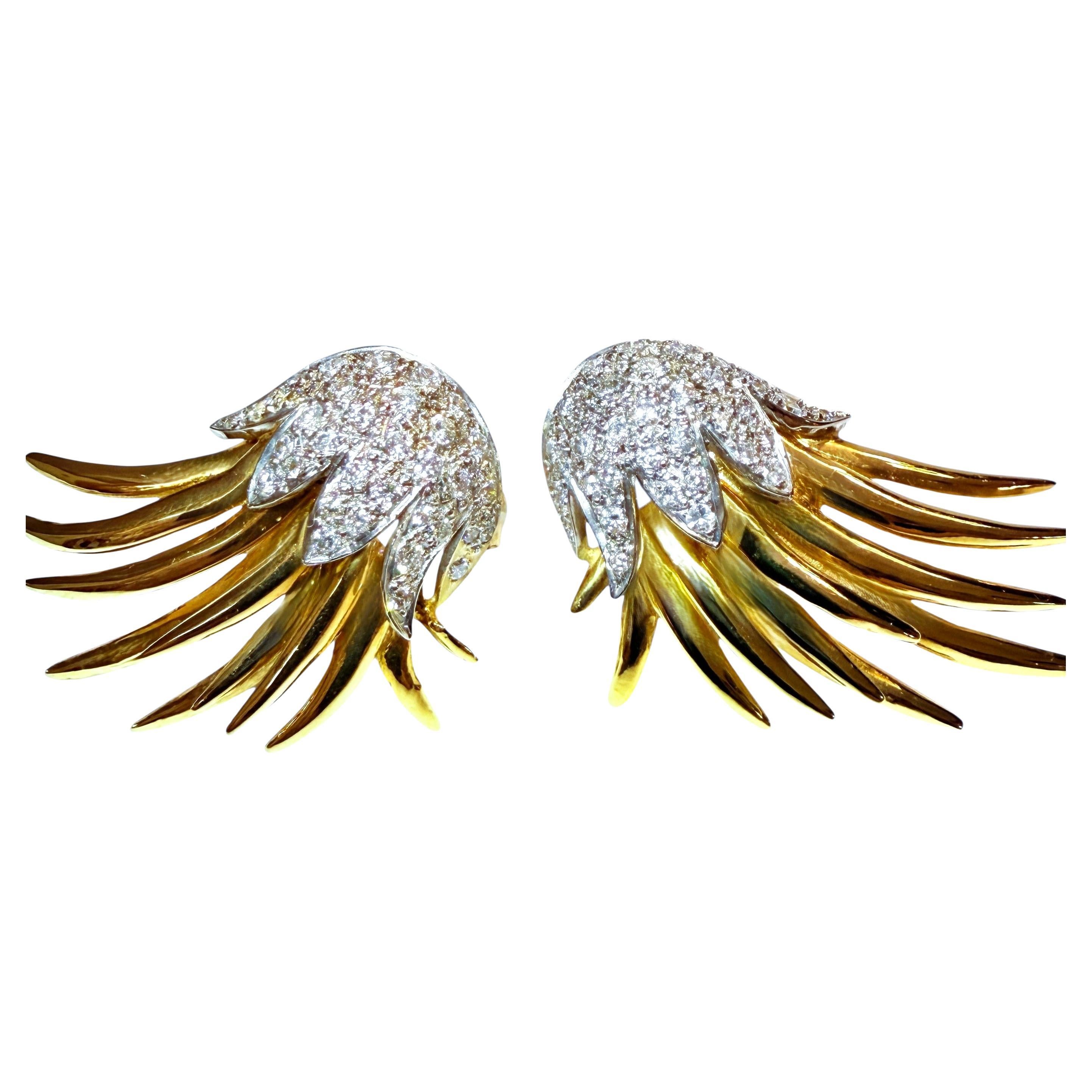 Boucles d'oreilles Omega en or jaune et blanc 14K avec 2 carats de diamants 13.60 Grammes en vente