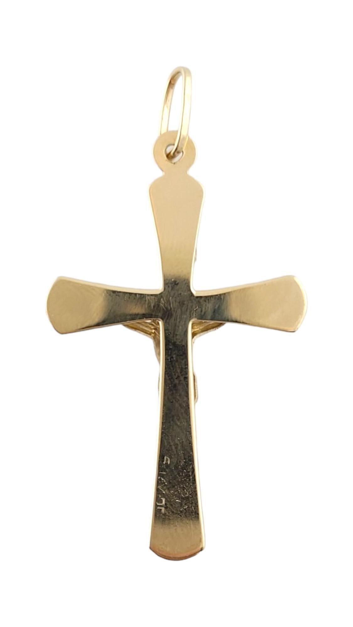 Pendentif croix en or jaune et blanc 14K #16208 Pour femmes en vente