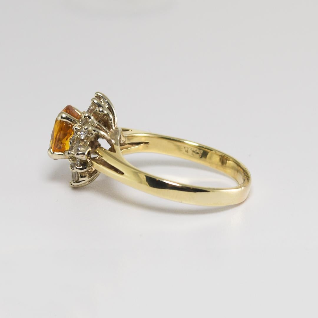 Bague en or jaune et blanc 14 carats, saphir jaune doré et diamants Unisexe en vente