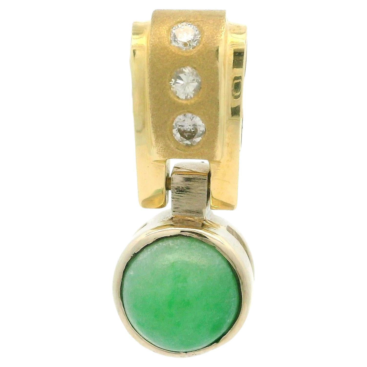 14k Yellow 
White Gold Green Jade w/ 0.07ctw Diamond Dangle Drop Pendant For Sale