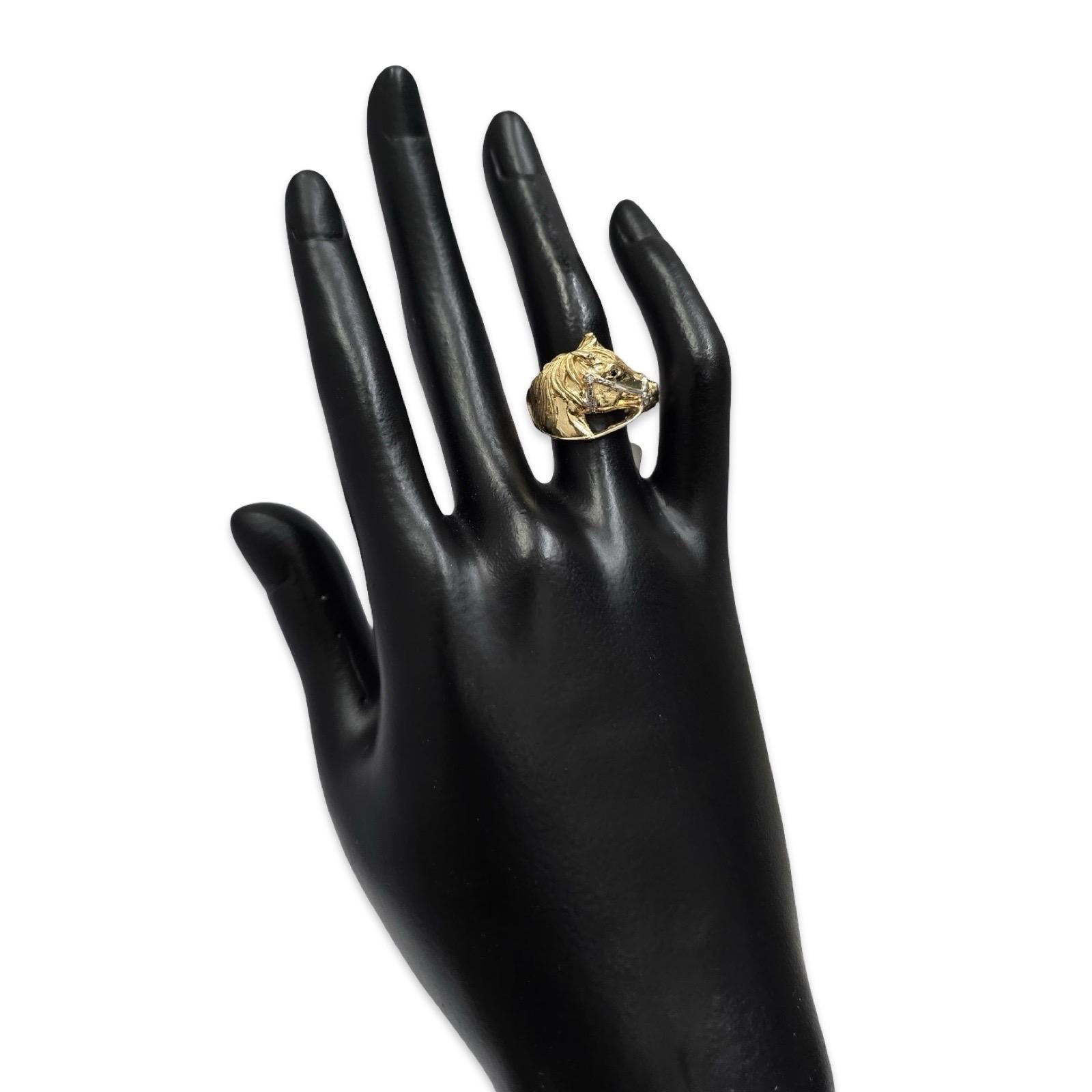 Anello equestre con testa di cavallo in oro giallo e bianco 14K in vendita 1