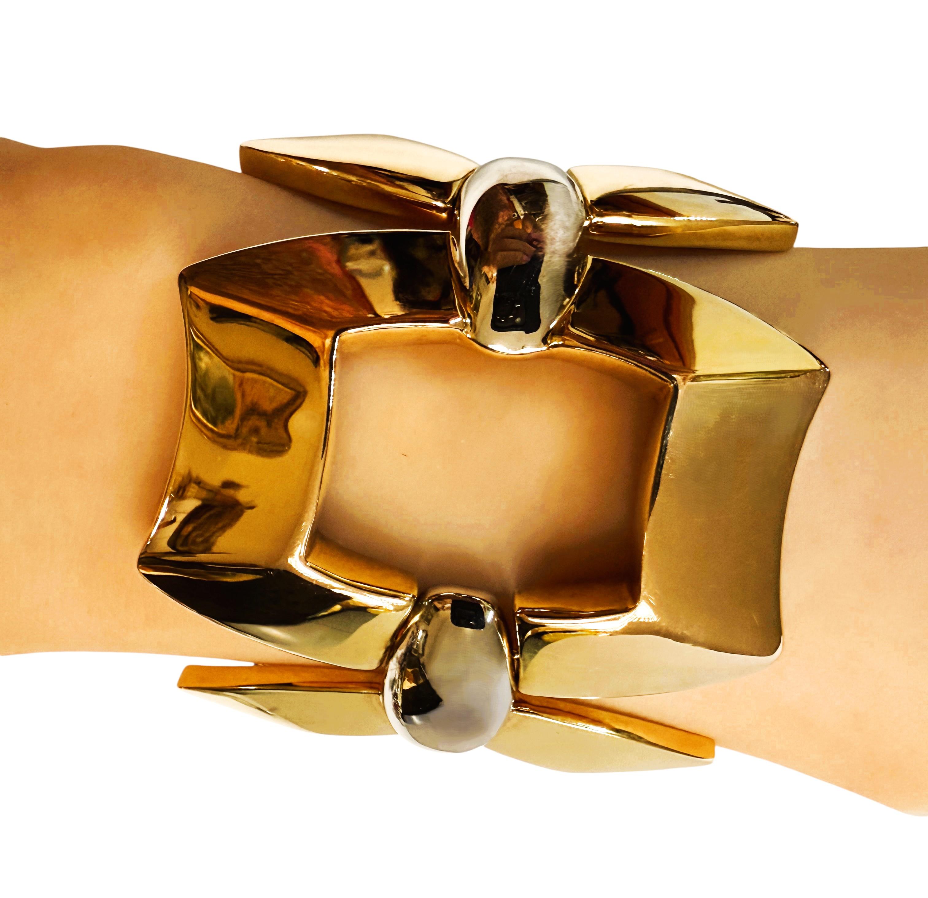 Pulsera italiana entrelazada de oro amarillo y blanco de 14 quilates 36,28 gramos - 7,25 pulgadas en venta 5