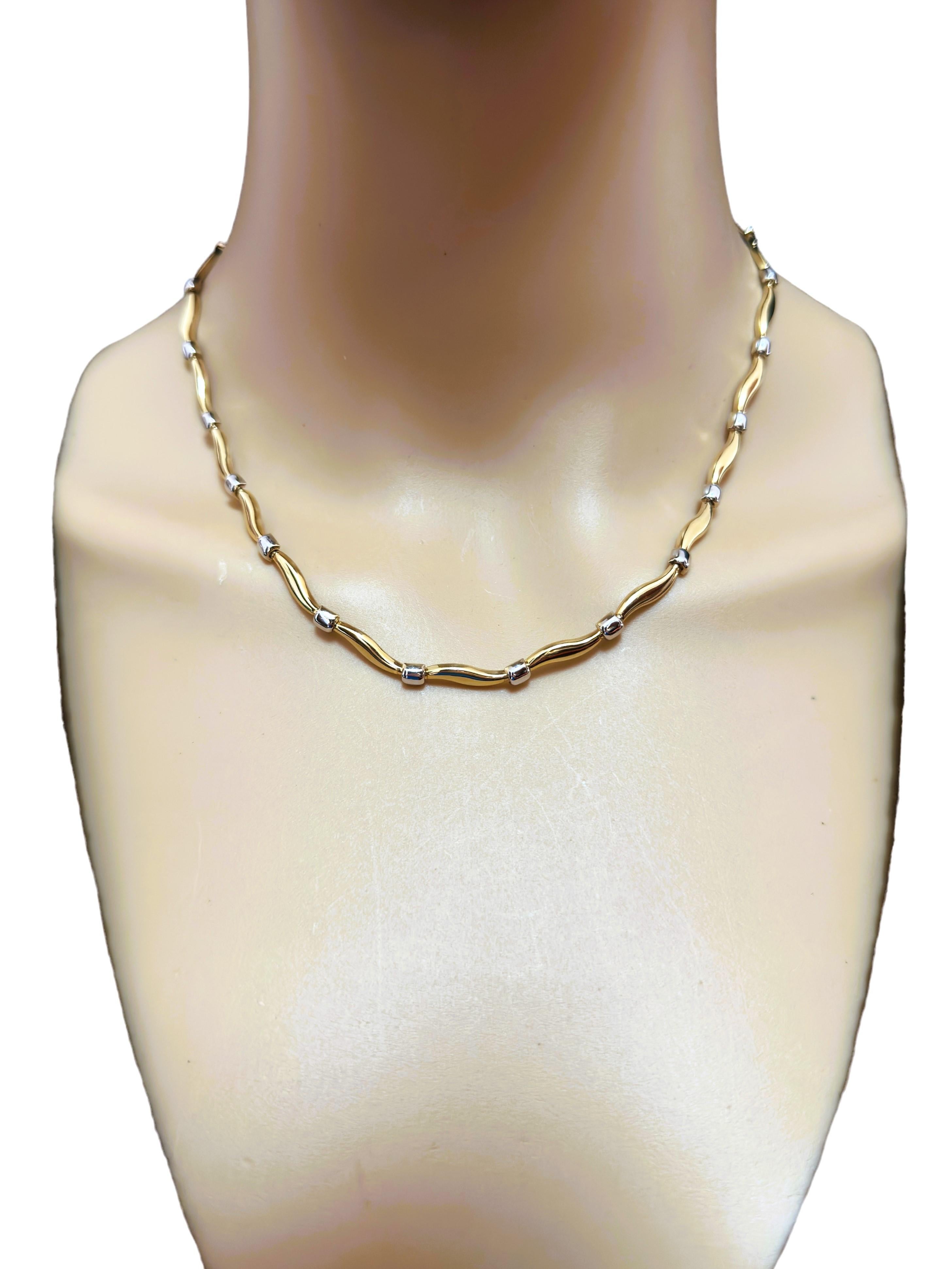 Art Nouveau 14k Yellow & White Gold Two-Tone Necklace 17.25 Inches 9.50 Grams For Sale