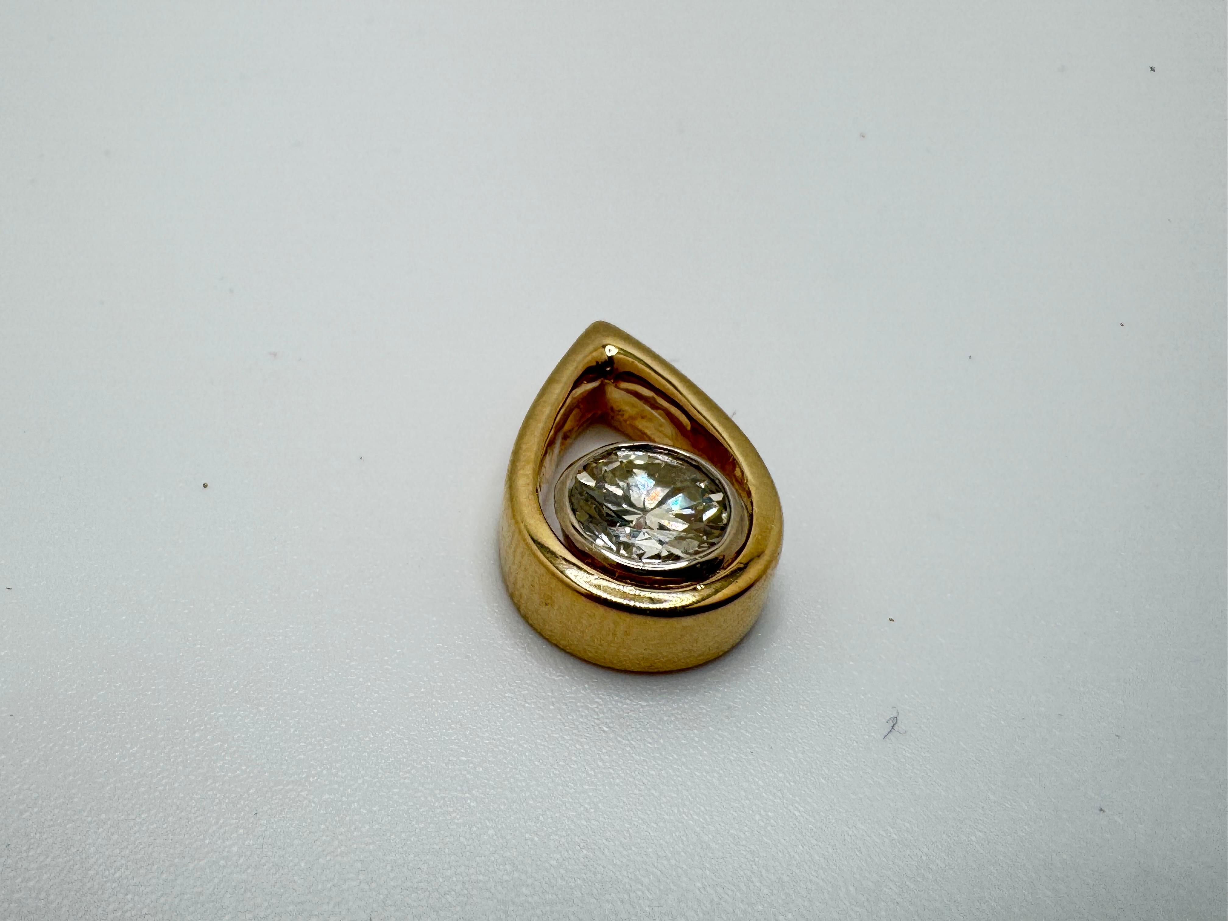 Ciondolo con design YG 14K e diamante in vendita 1