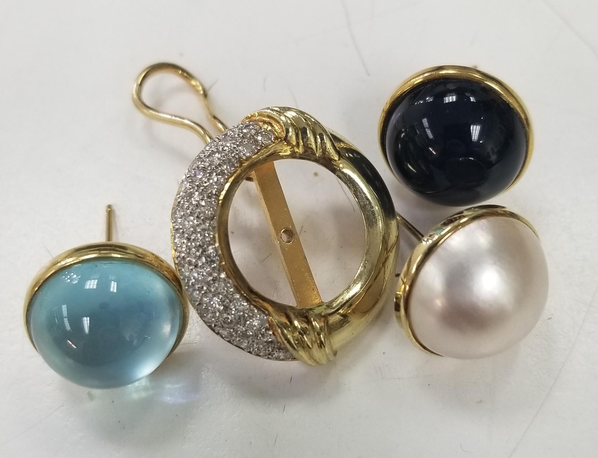 14K yellow gold earrings with diamonds and interchangeable Mabe pearl, Blue Topaz and Black Onyx 16.5mm
Specifications:
    MAIN stone:  Mabe pearl, Blue Topaz and Black Onyx 16.5mm
    DIAMONDS: 72 pcs round full cut natural diamonds
    CARAT