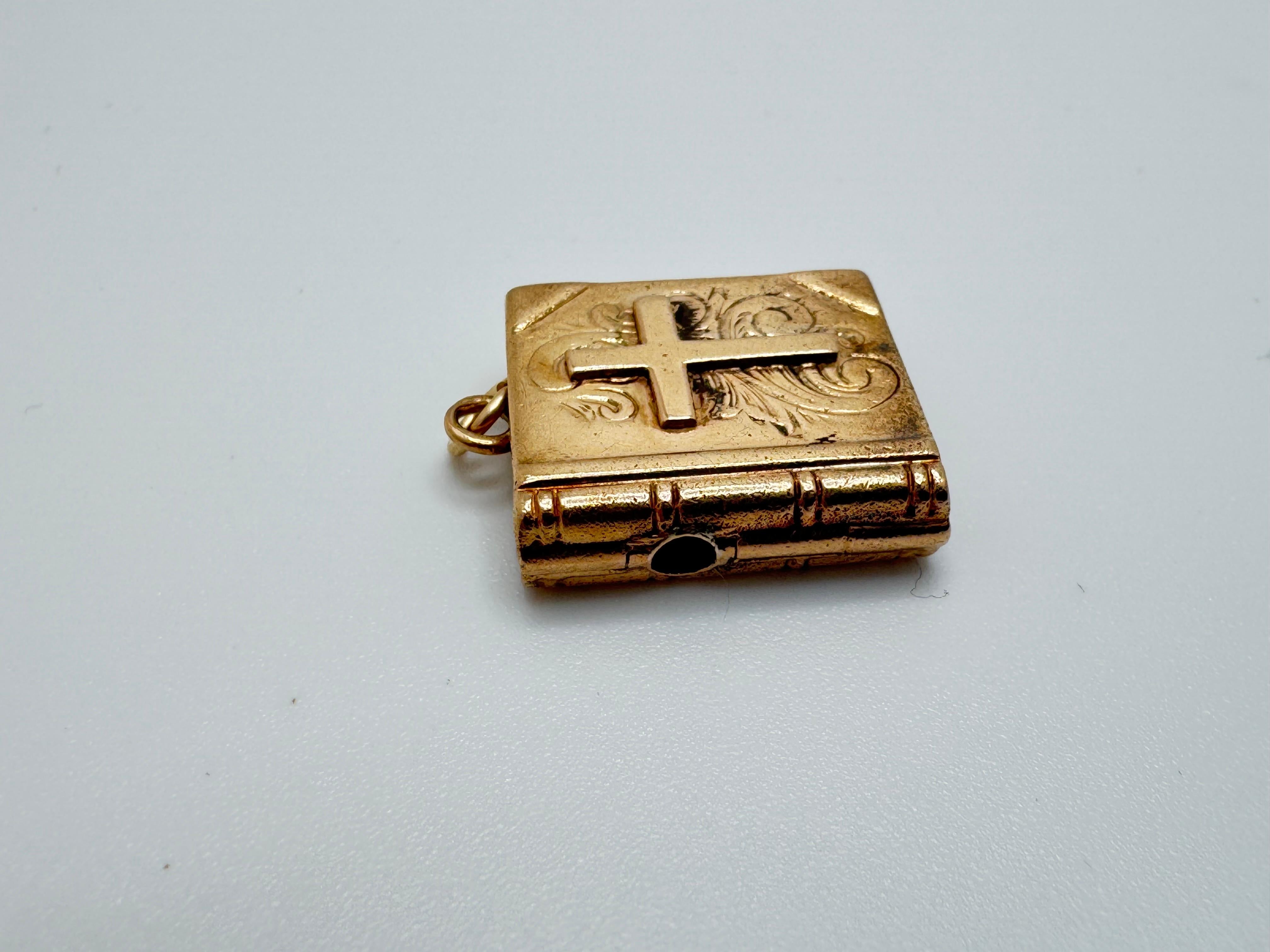 Art Déco Charm biblico Rembrandt 14K YG in vendita