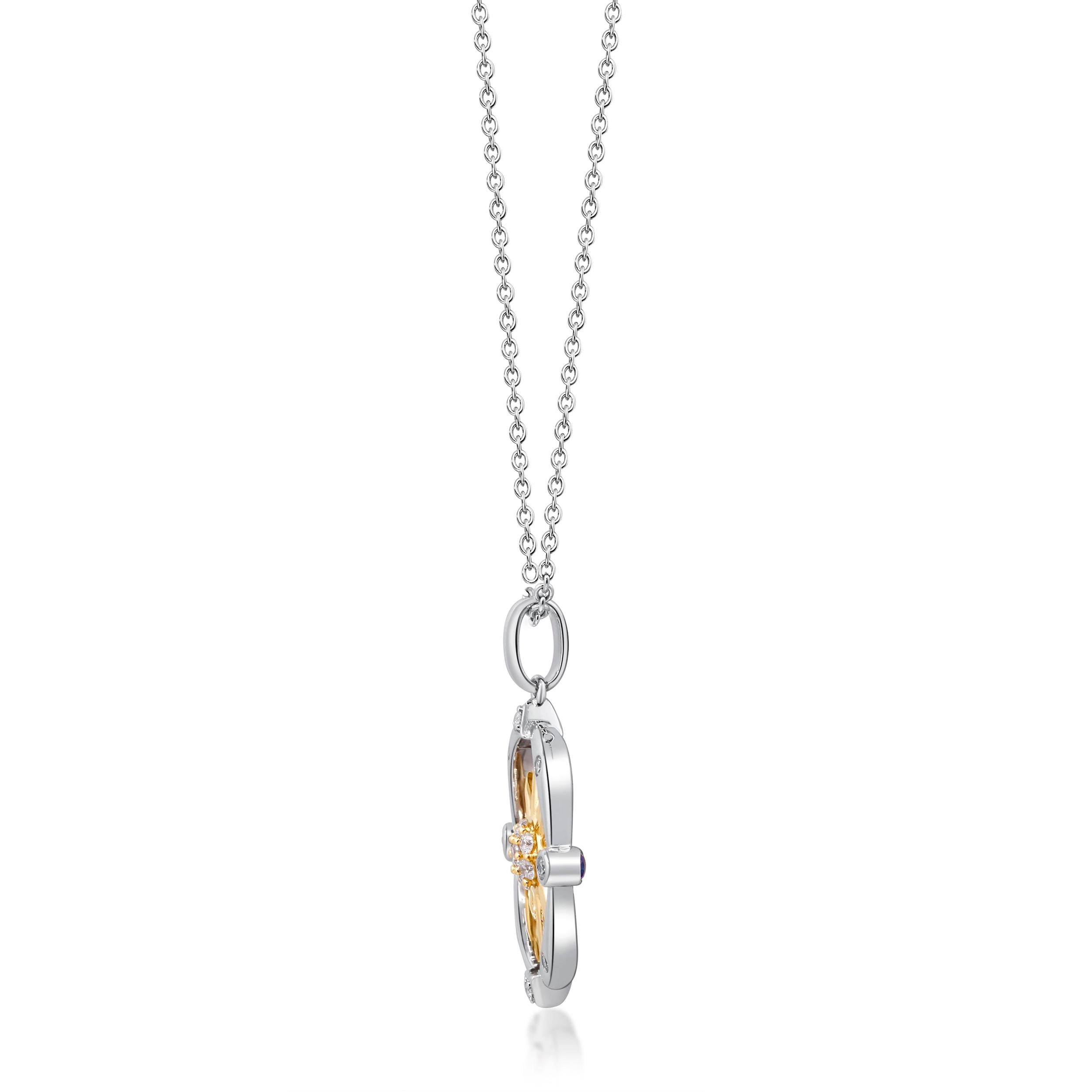 *Adorn your neck with a shiny gold guide made of mother of pearl. let our precious Smithsonian collection designed by G&G Compass Pendant offer you direction and help you feel Secure with where you are at.
* The Smithsonian Jewelry collection which