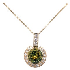 14 Karat Yellow Gold 8.80 Carat Australian Party Sapphire Diamond Pendant