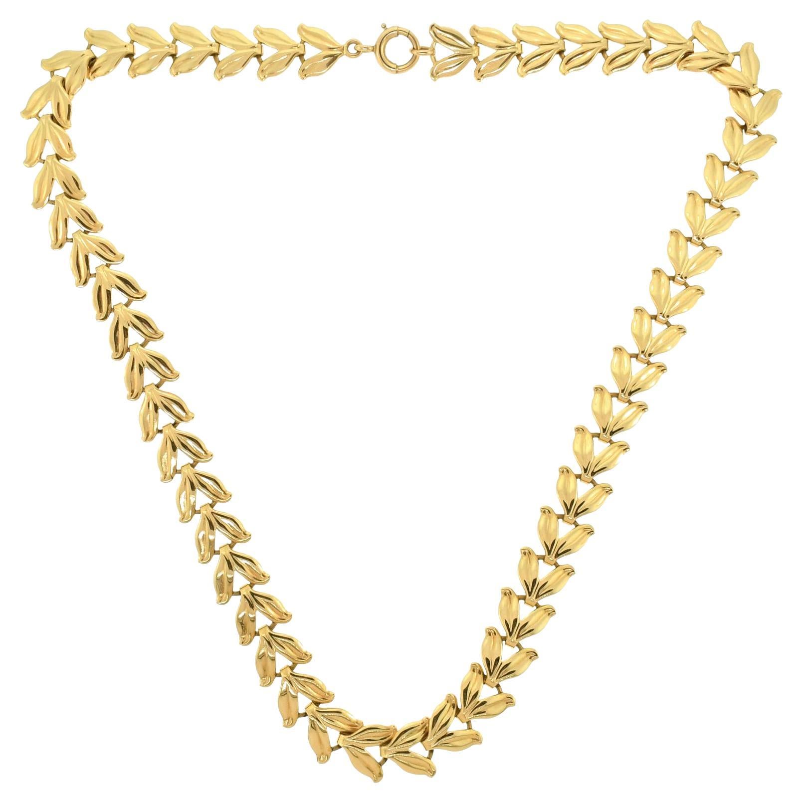 Collier ras du cou en or 14K avec motif de feuilles en vente