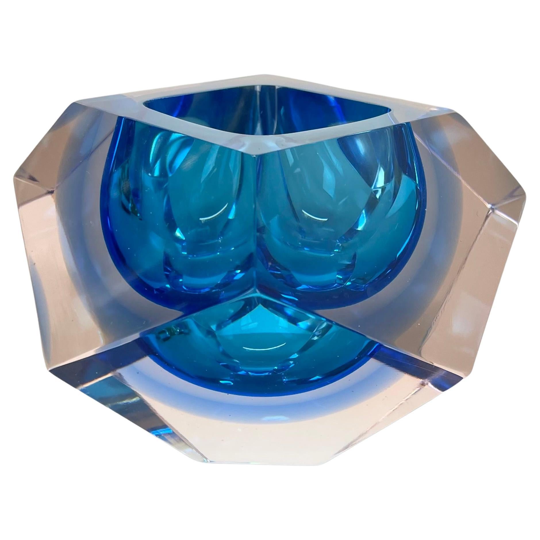 Ciotola Sommerso "diamante" sfaccettata in vetro di Murano da 1,4 kg di Flavio Poli, Italia, anni '70