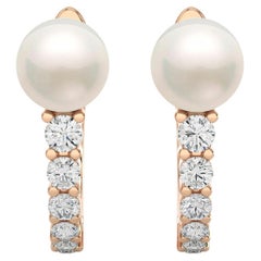 Boucles d'oreilles Huggie en or 14KR avec diamants et perles modernes (0,27 carat).