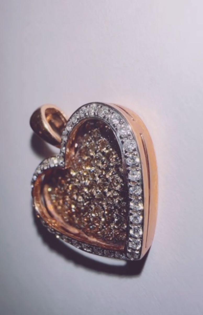 14KR Rose Gold Women's Round Champagne and White Diamond Heart Pendant For Sale 1