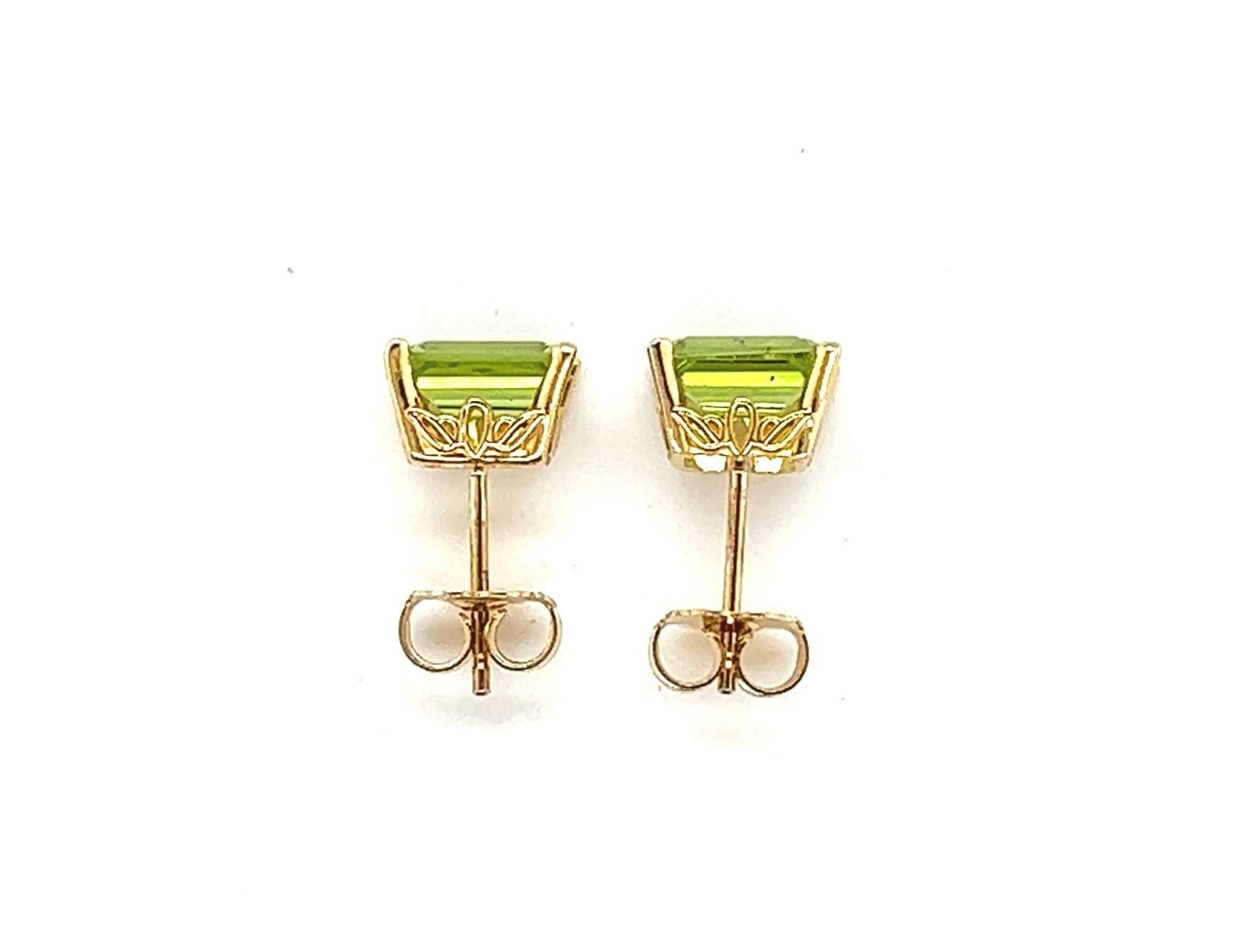 Emerald Cut 14kt 2.00 Carat Peridot Stud Earrings  For Sale