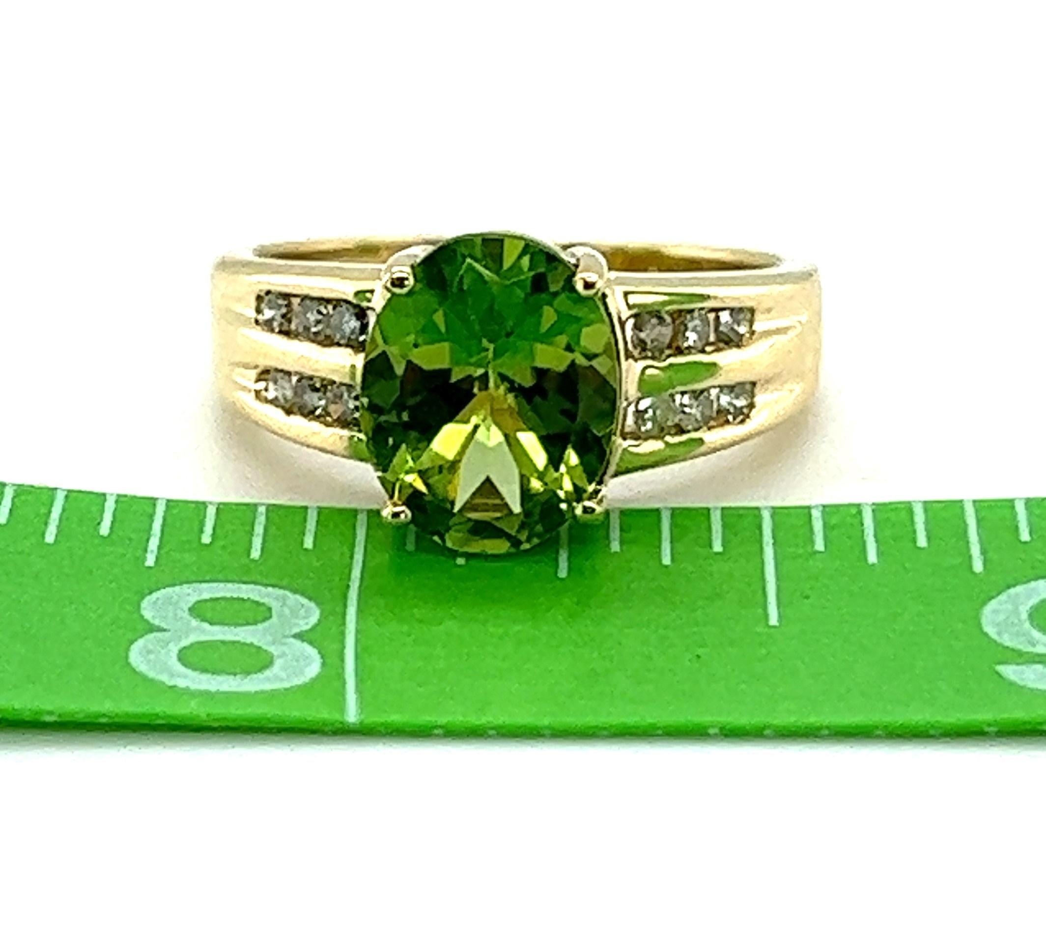 Women's or Men's 14kt 2.44Ct Peridot and Diamond Ring  For Sale
