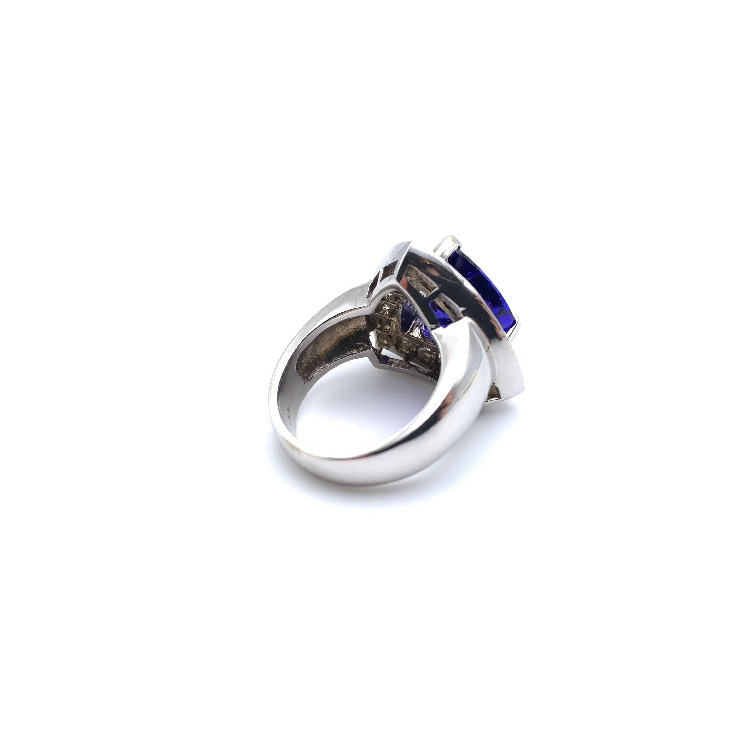 14KT 7.63 CT Trillion Tanzanite and Diamond Halo Ring For Sale 2