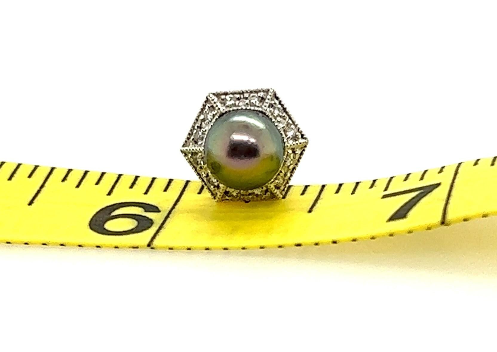 Round Cut 14kt 7mm Black Pearl and Diamond Earrings 