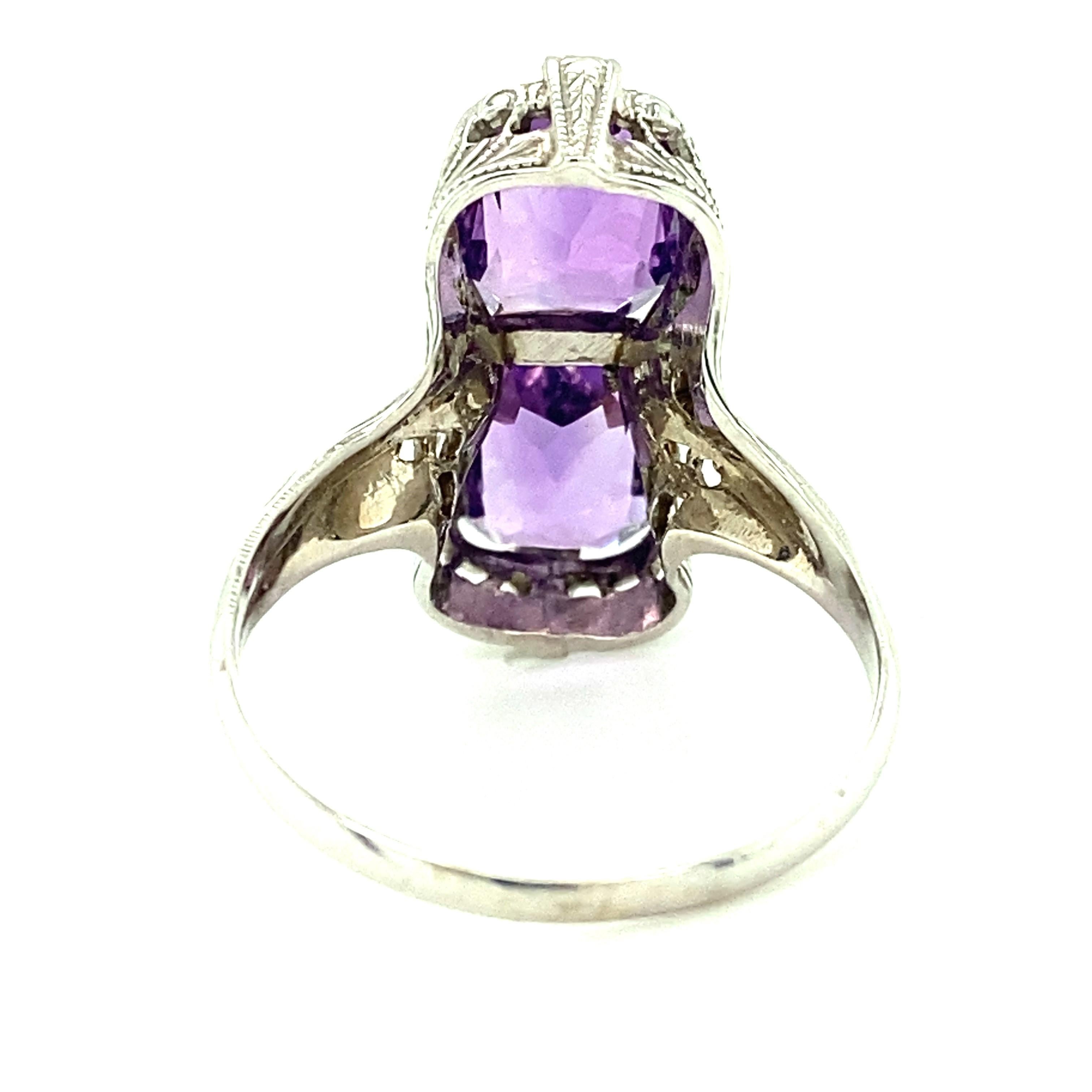 14kt Art Deco Amethyst Filigree Toi et Moi Ring In Good Condition In Towson, MD