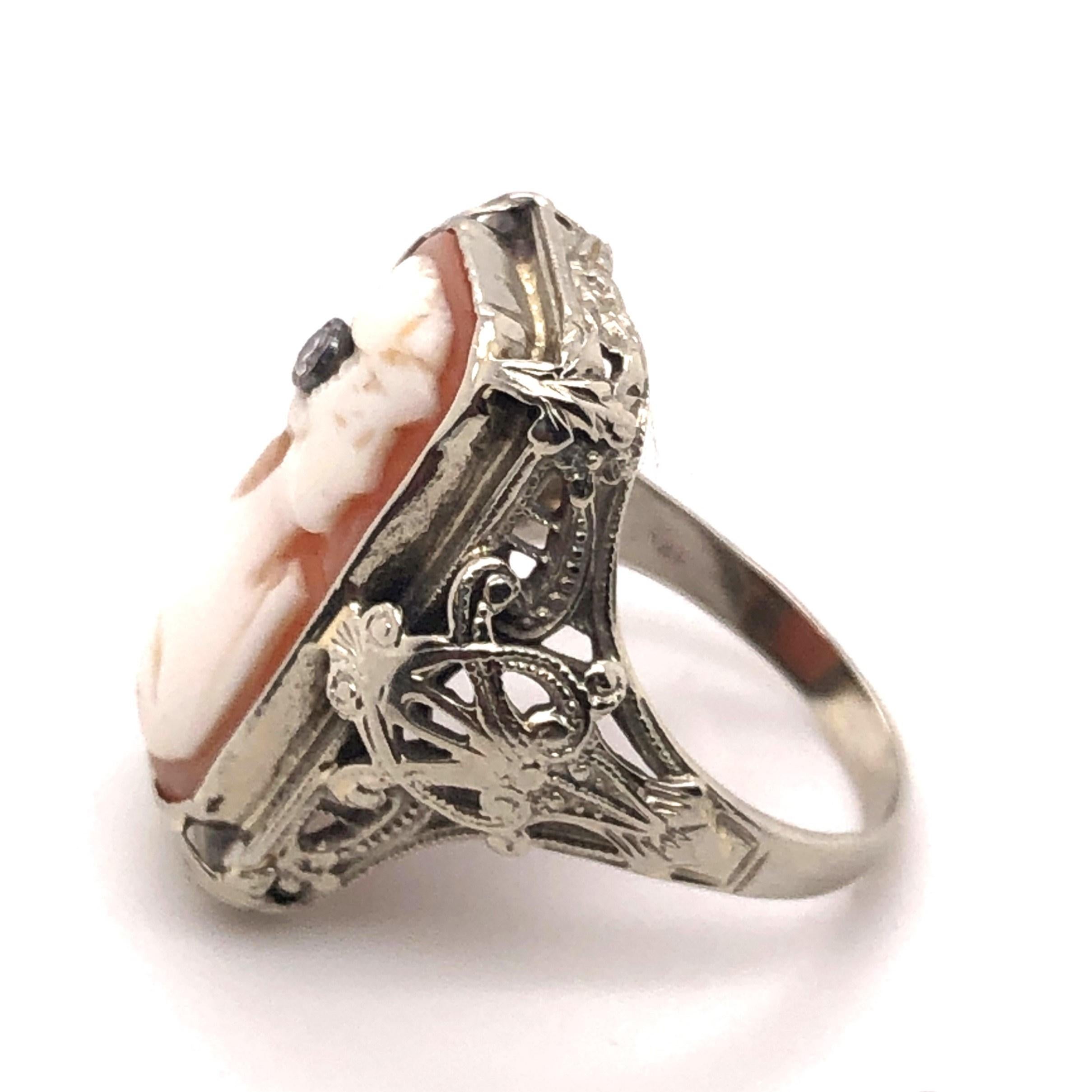 14kt White Gold Art Deco ring with a natural shell hand-carved cameo. The term Habille' means 