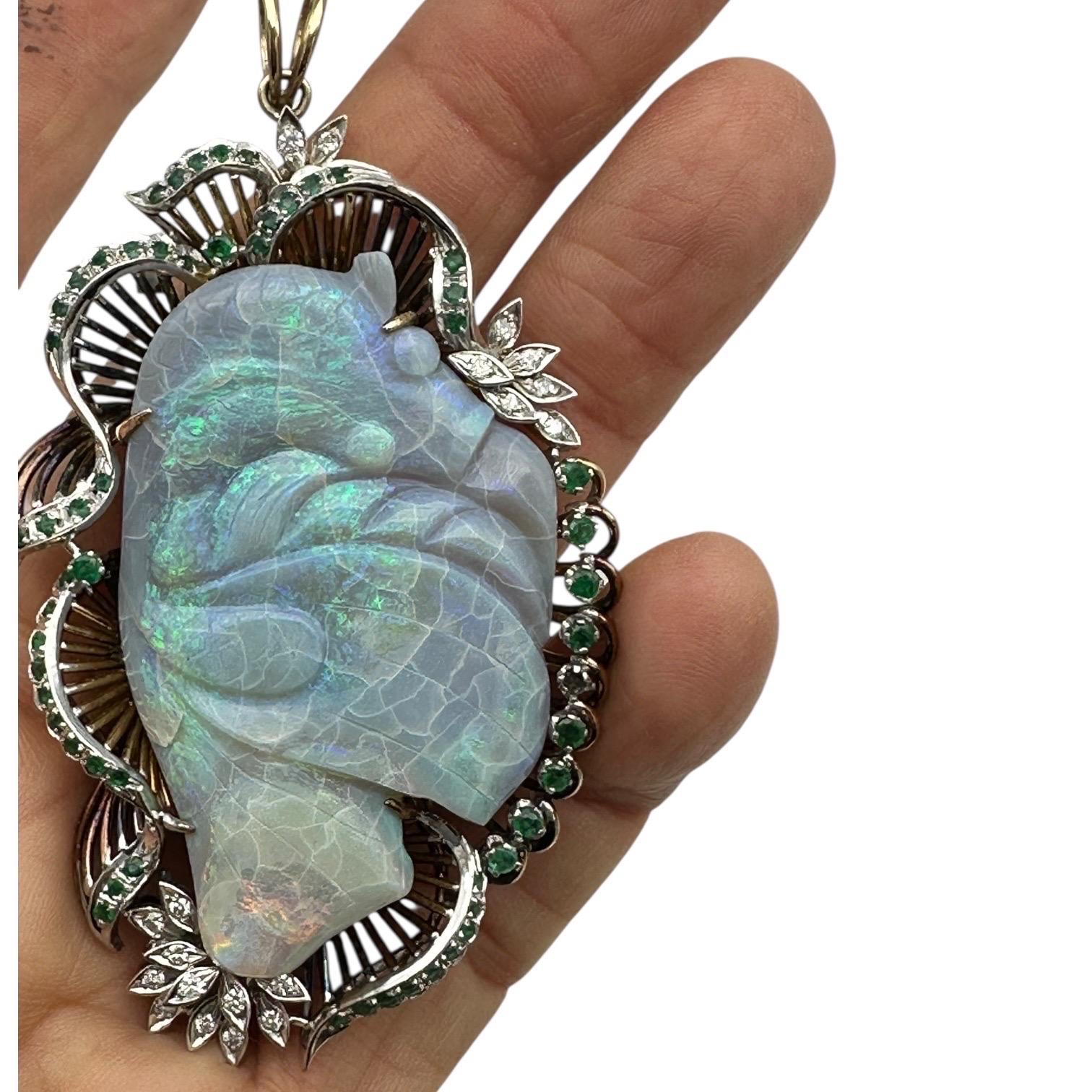Ciondolo con smeraldo e diamante in 14Kt Black Opal Koi-Fish Carved 3-1/2