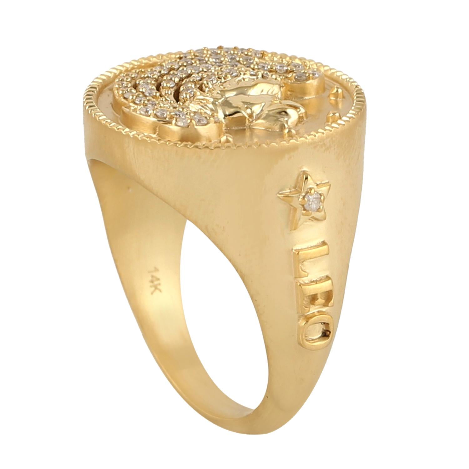 gold ring horse design