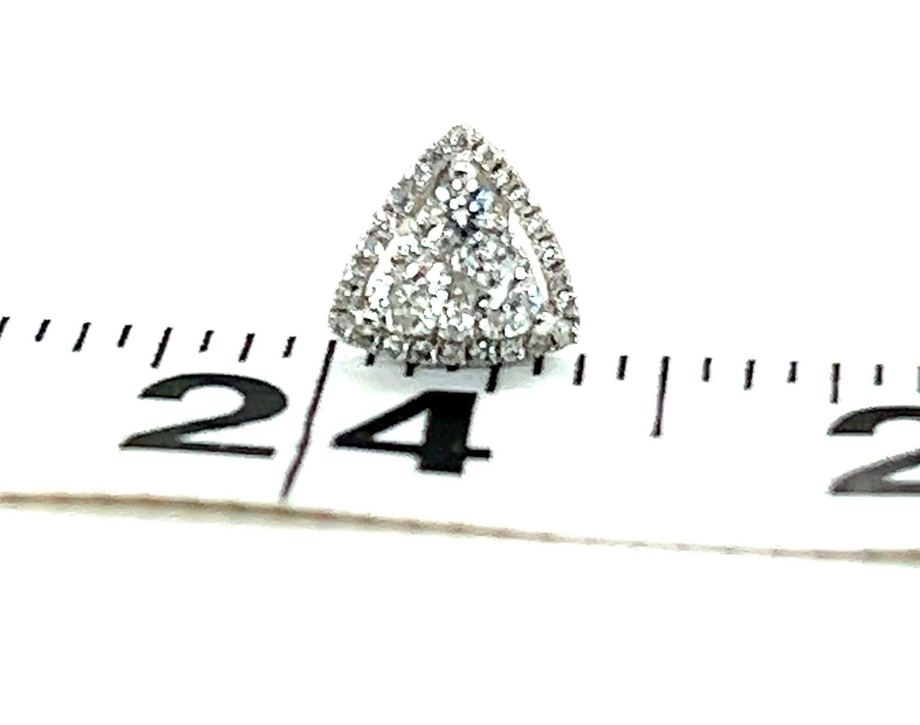 14kt Diamond Fashion Earrings with Diamond lab Report  For Sale 1