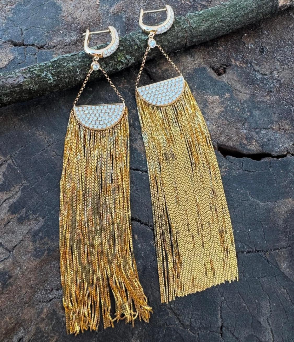 Contemporain 14kt Disco  boucles d'oreilles en diamant en vente