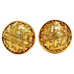 14Kt Gold Basket Weave Pattern Earrings 3D Circular Button