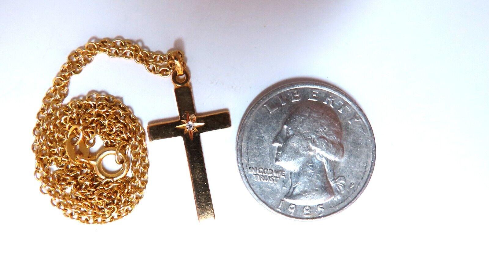 14kt Gold Cross Diamond Pendant 14kt In New Condition For Sale In New York, NY