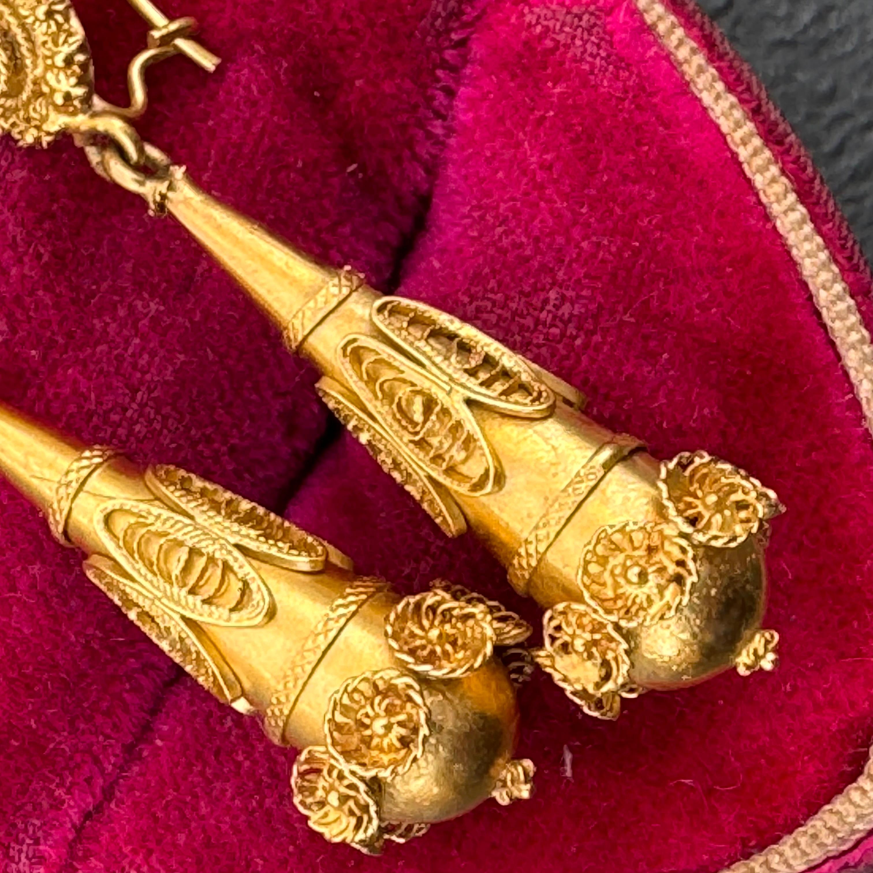 Etruscan Revival 14kt gold filigree Torpedo dangle Earrings For Sale