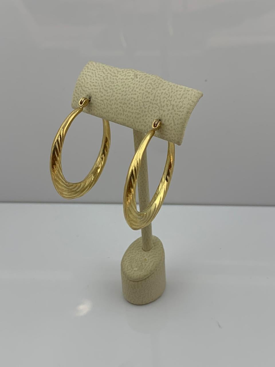 14kt Gold Hoop Earring - 4.0 grams