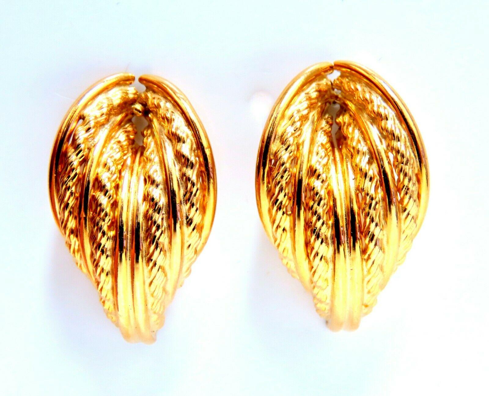 Women's or Men's 14Kt Gold Iconic Curving Petal Stud Earrings For Sale